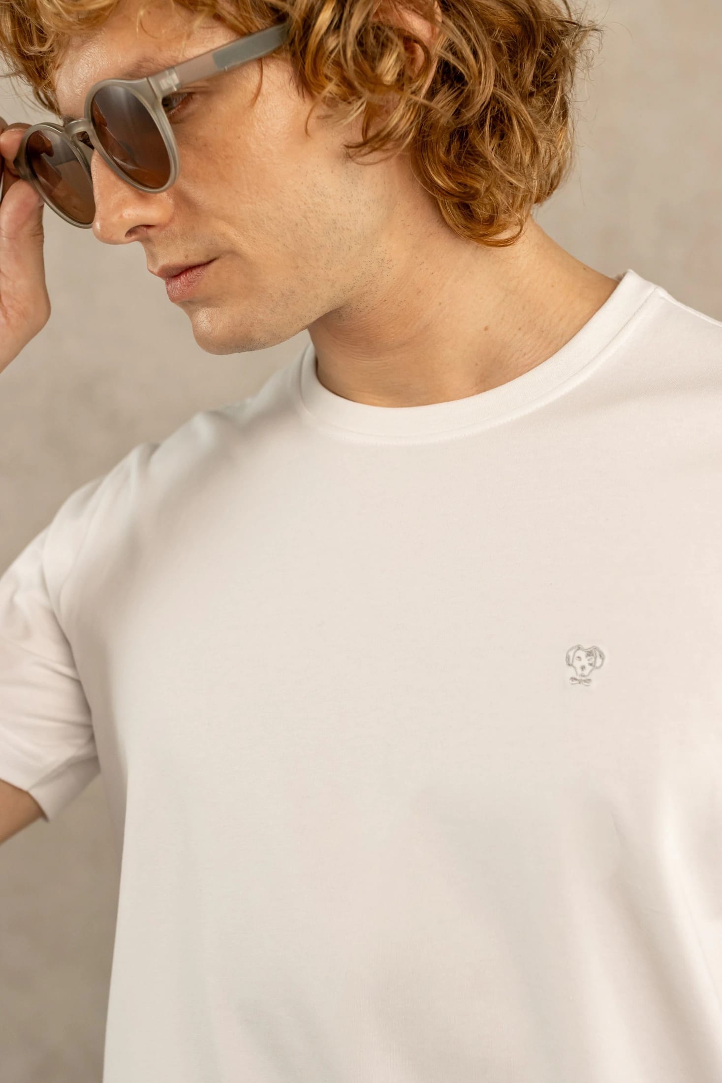 Camiseta Antimanchas Blanco Logo Gris - Talla Regular - imagen 3