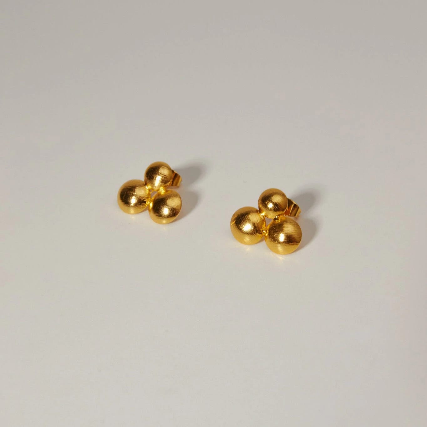 Trio Studs - imagen 1