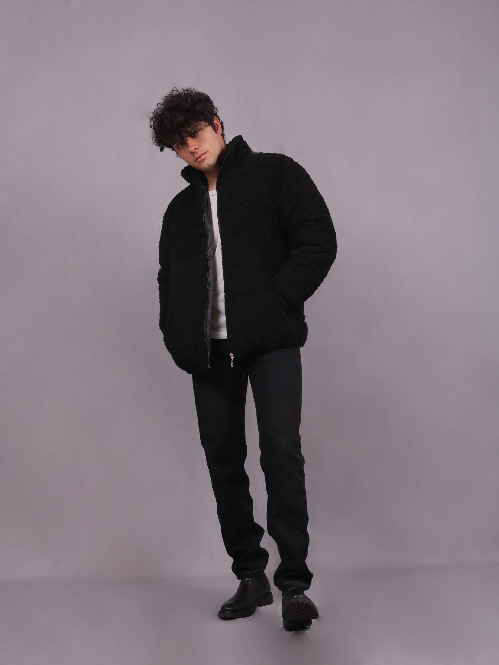 Black teddy bear - imagen 1