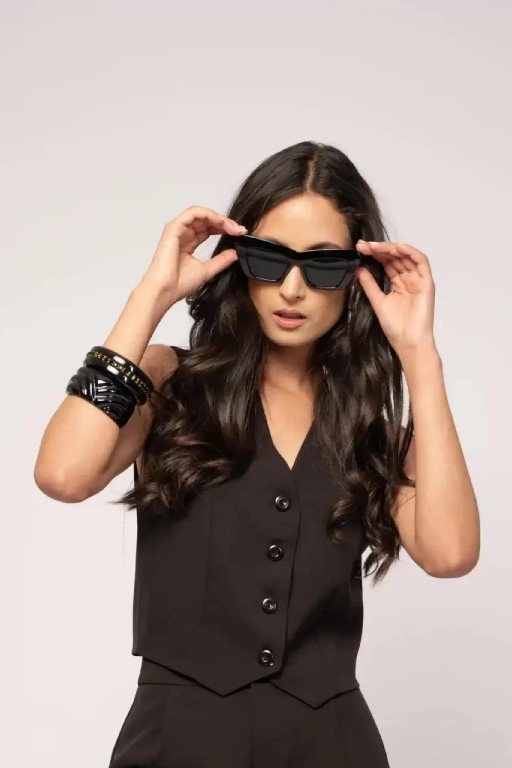 Chaleco en Puntas Negro - imagen 1