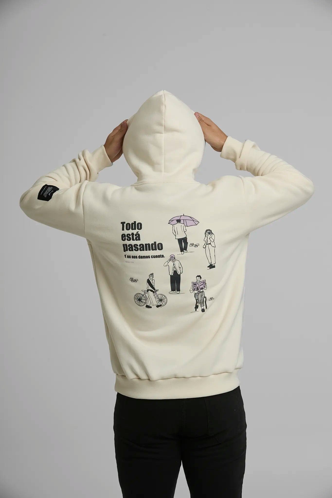 Hoodie Todo está Pasando - imagen 5