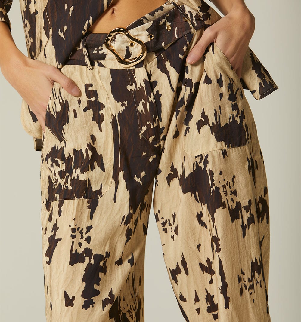 Pantalon tiro alto con cinturon - imagen 3