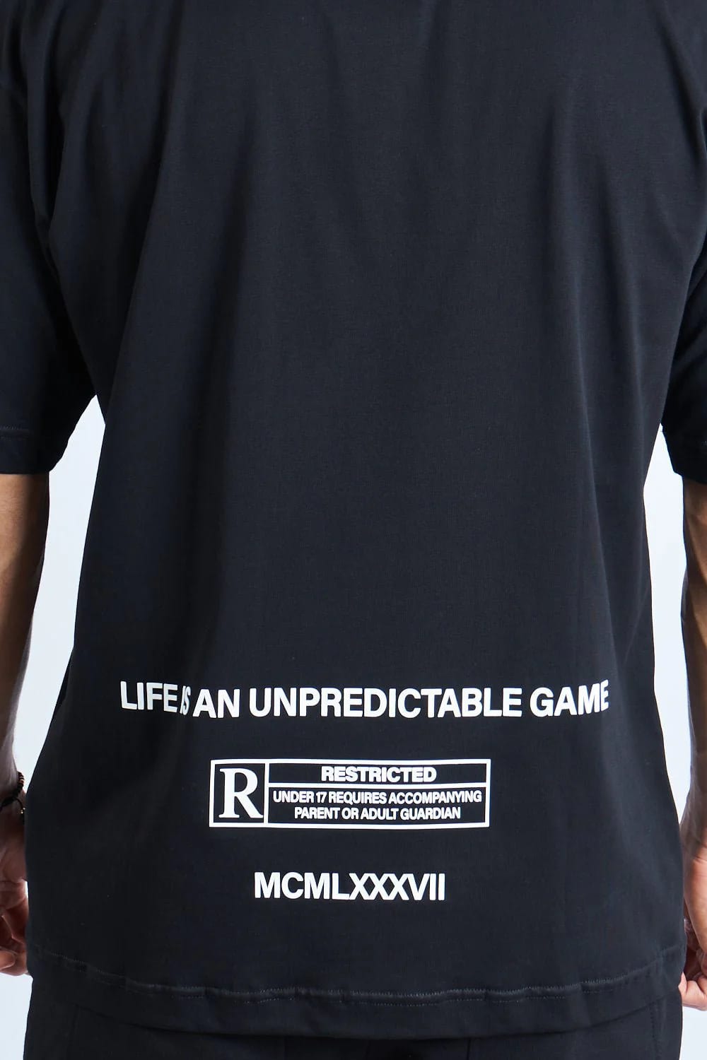 CAMISETA OVERSIZE NEGRA [DROP 0:0] - imagen 2