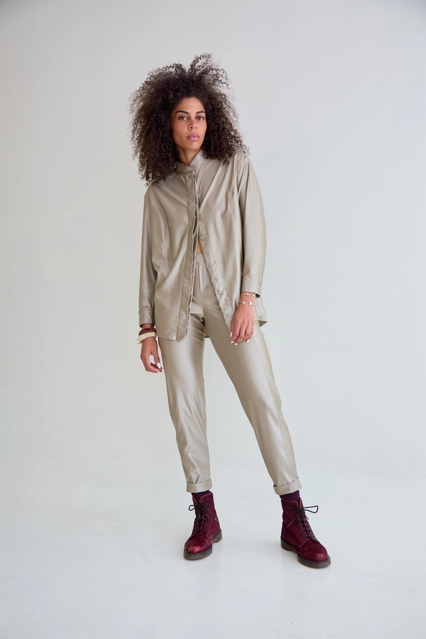 Pantalón Tech Fresh Champaña LUCIDO - imagen 1