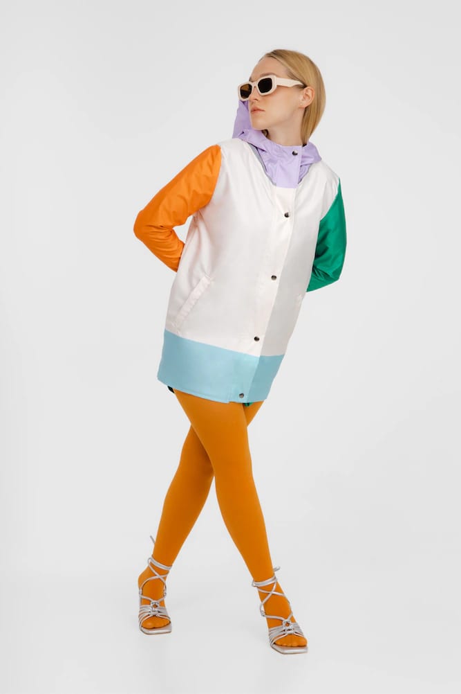 RAINCOAT HOPE (PRE-ORDER) - imagen 1
