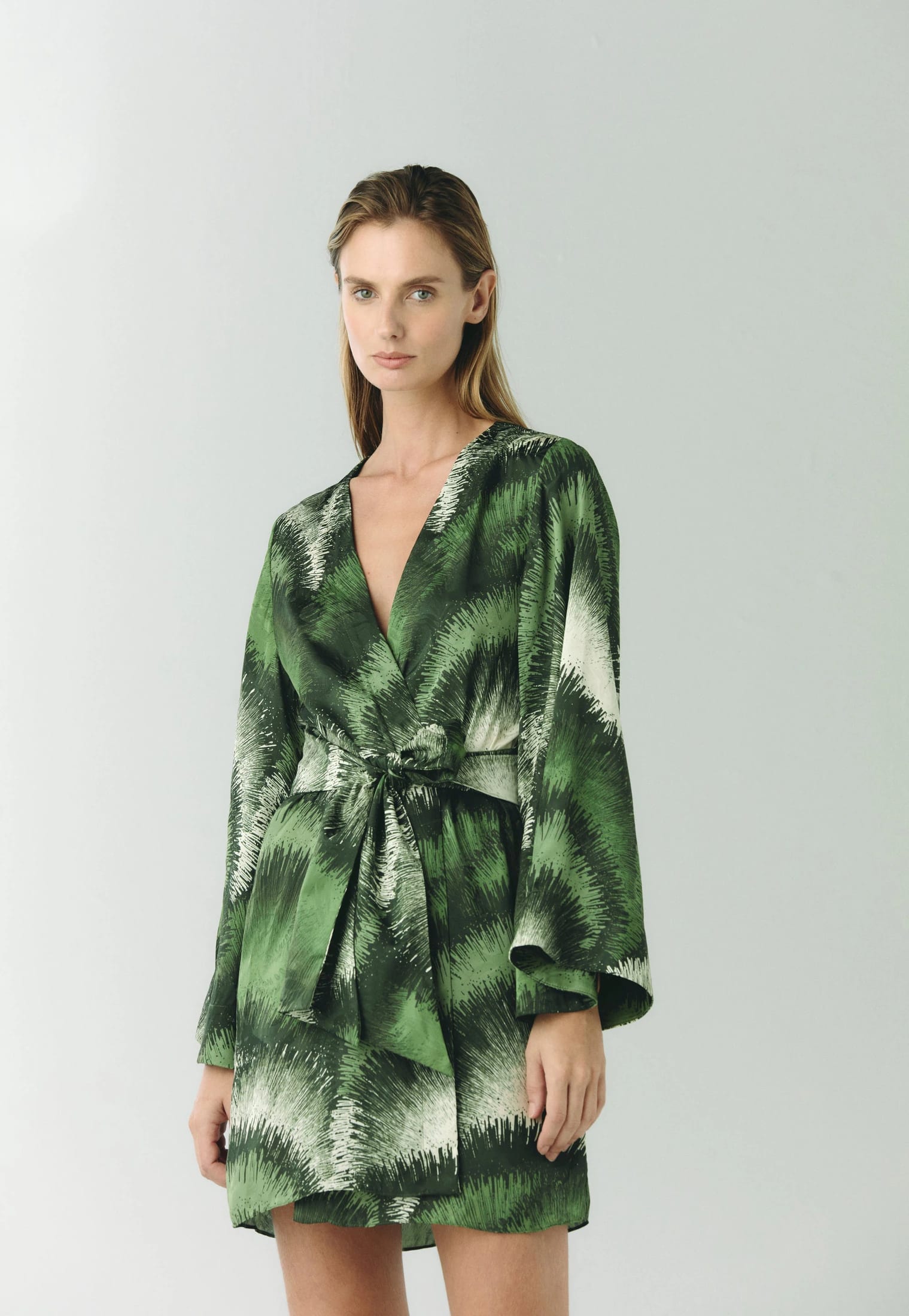 Joaquina Silk Jacquard Mini Kaftan / Green Brushed - imagen 4