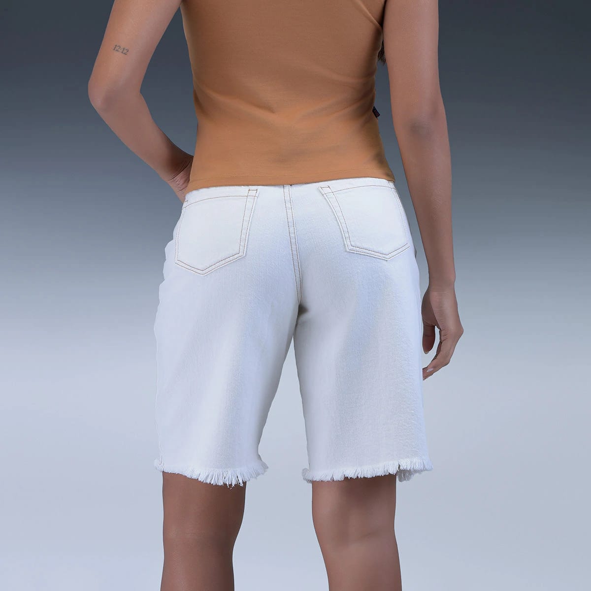 Short Blanco Denim Mujer - imagen 2