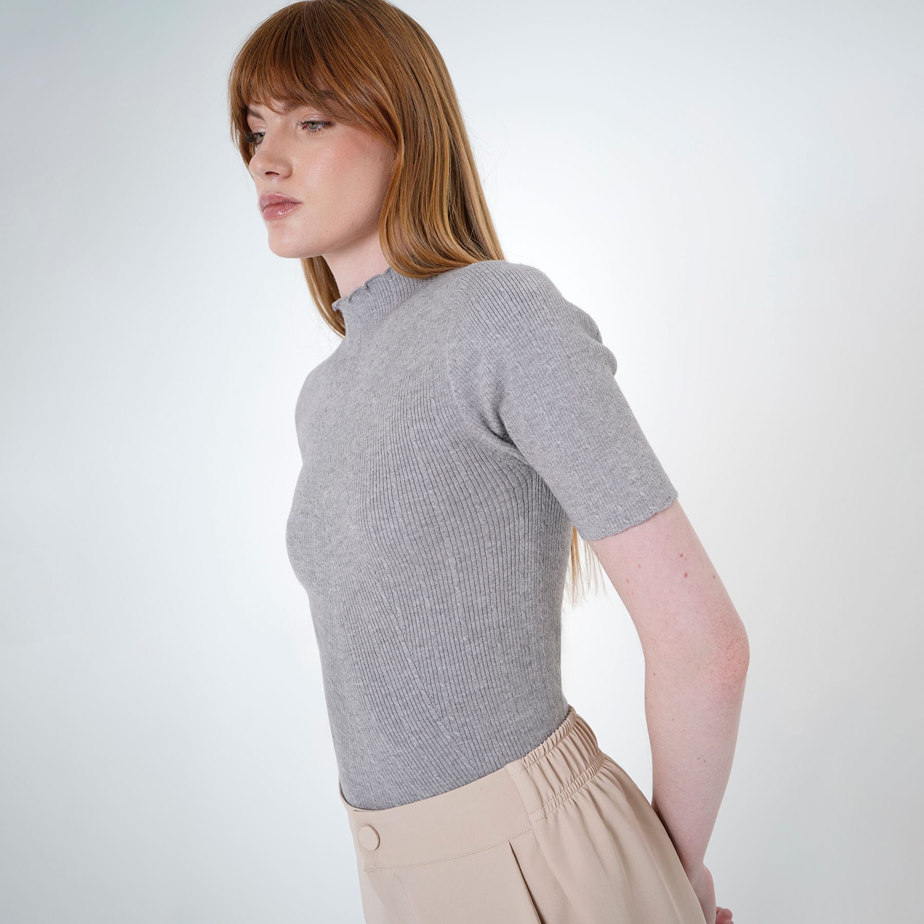 Sweater canale cuello alto manga corta - imagen 3