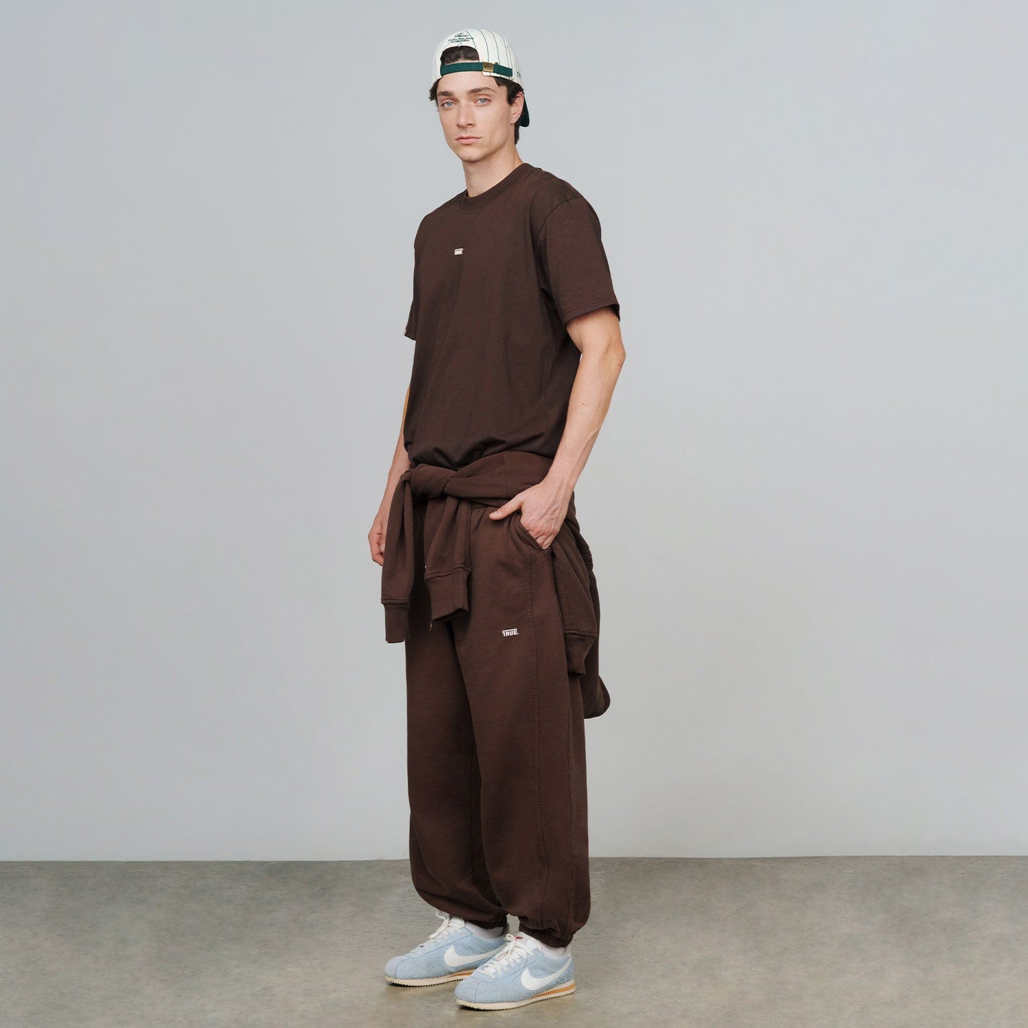 Classic T-Shirt - Brown - imagen 6