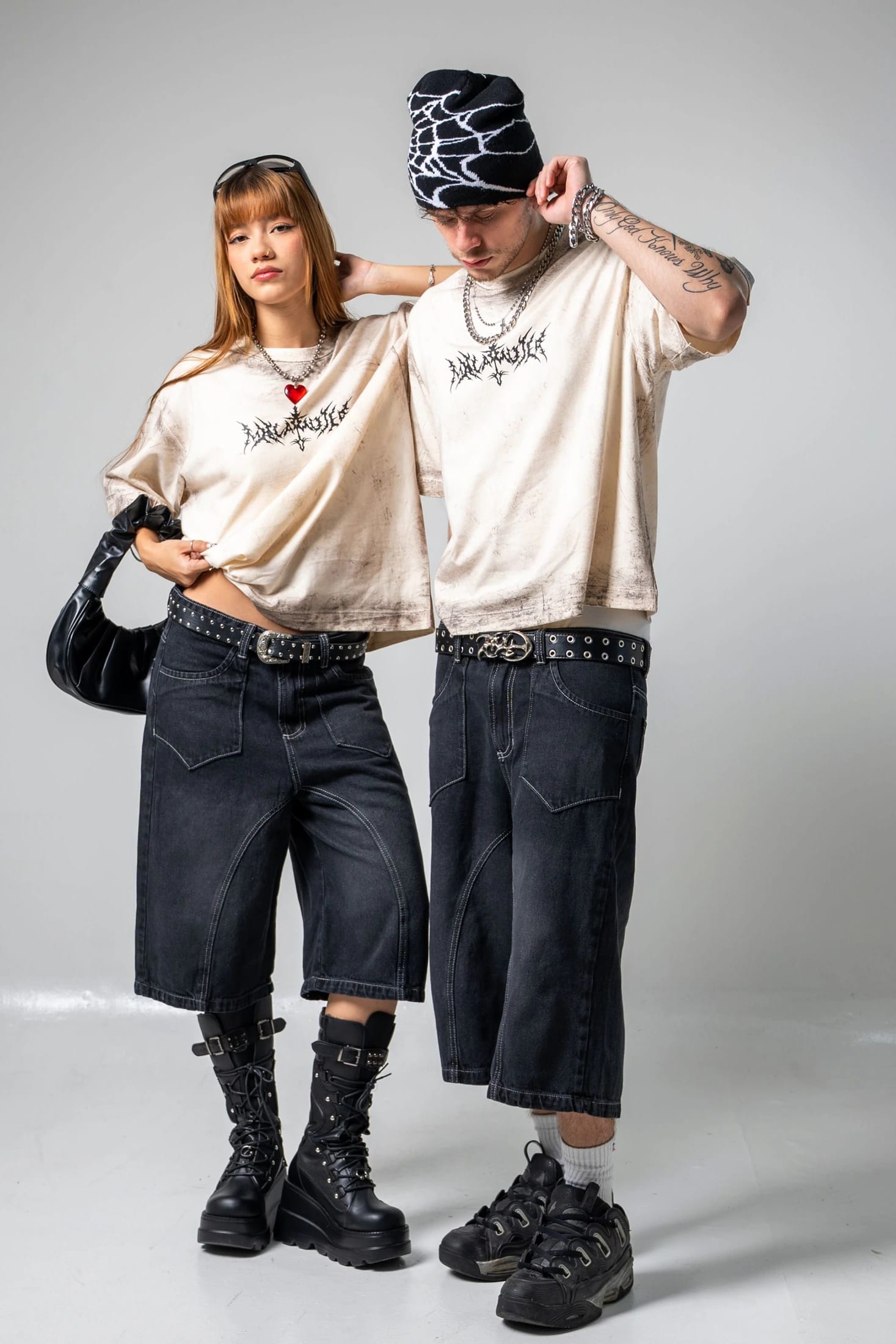 Camiseta Distressed Hadas Góticas - imagen 2