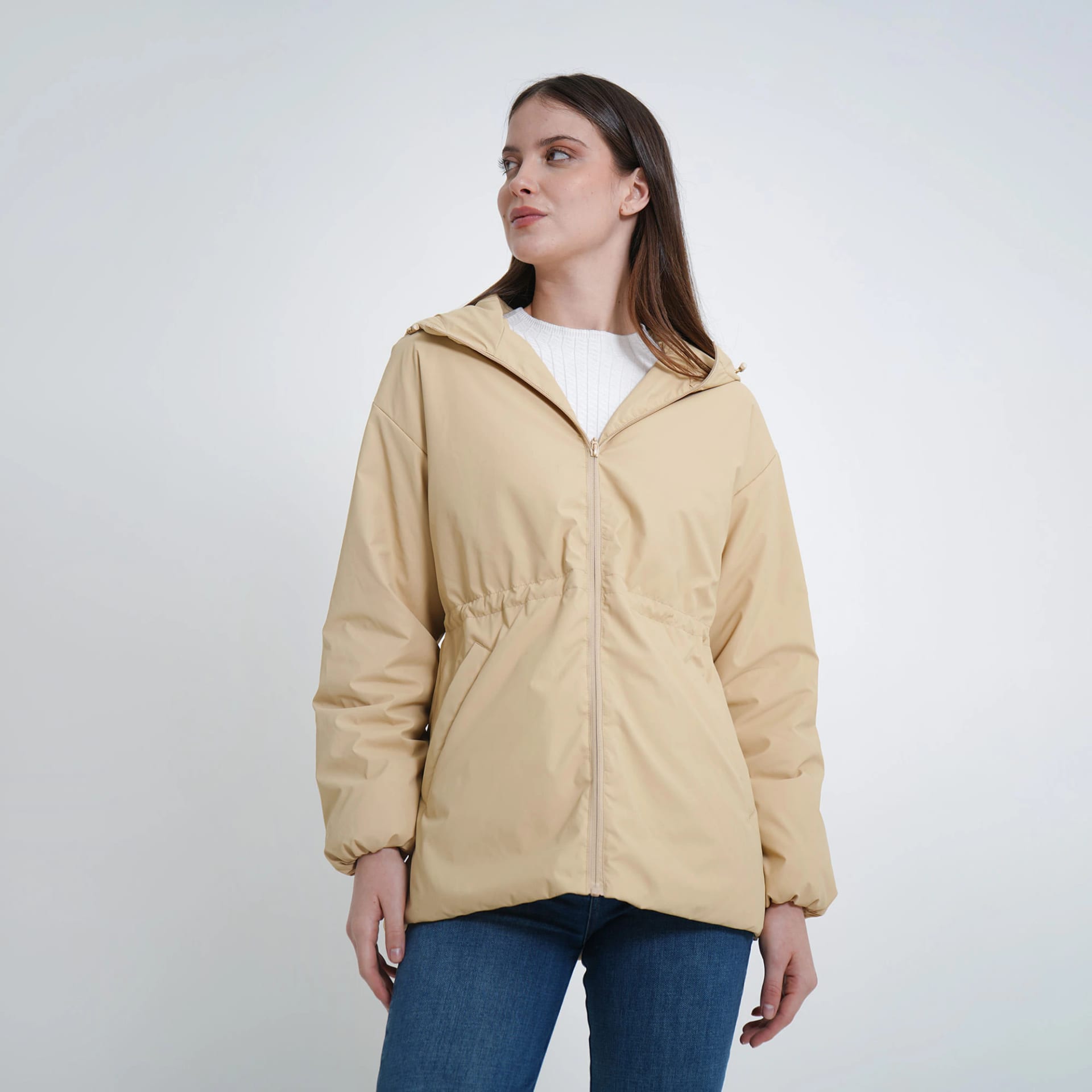 Chaqueta acolchada con capucha y ajuste en cintura - imagen 4