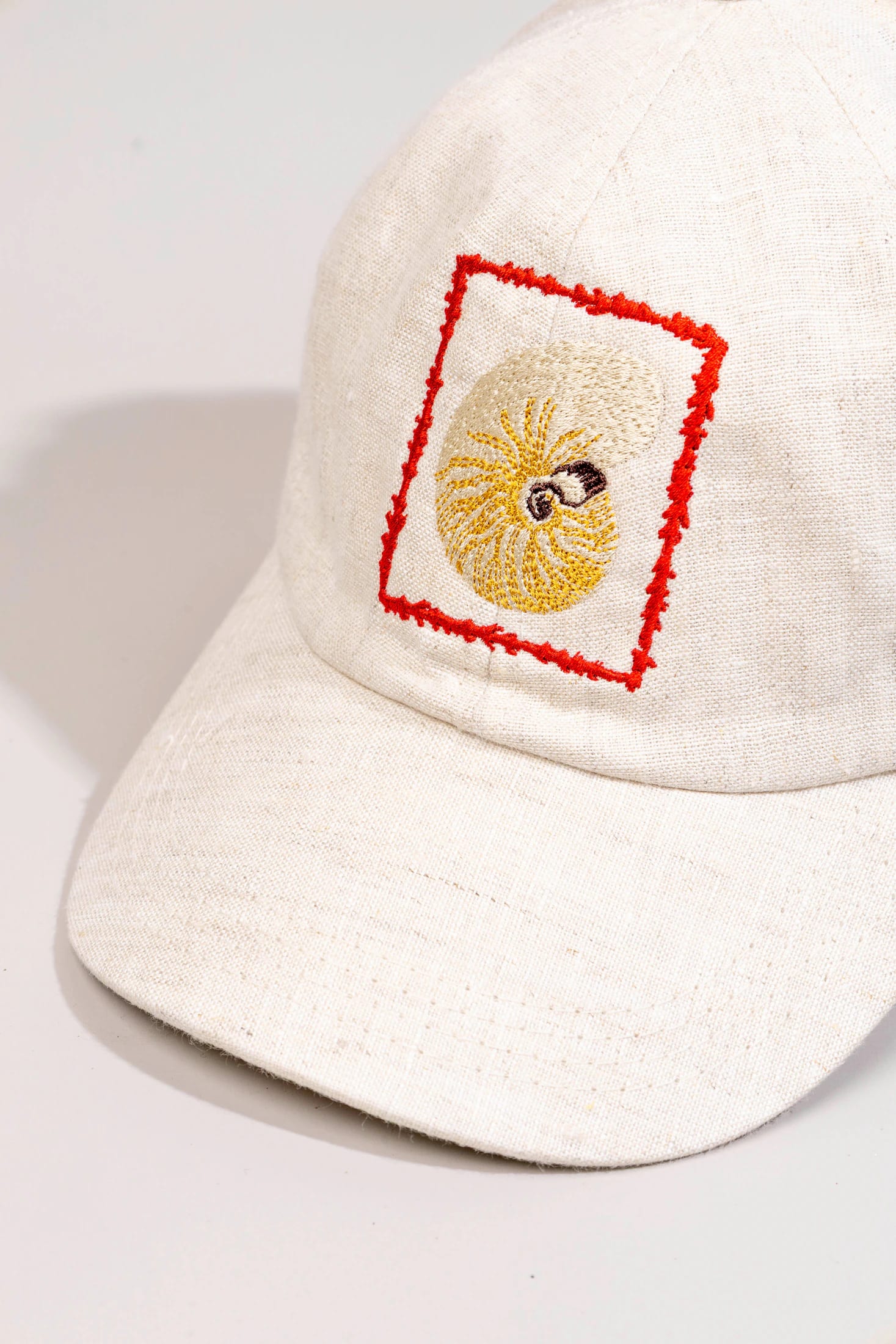 Men's linen cap atlantis embroidered - imagen 7