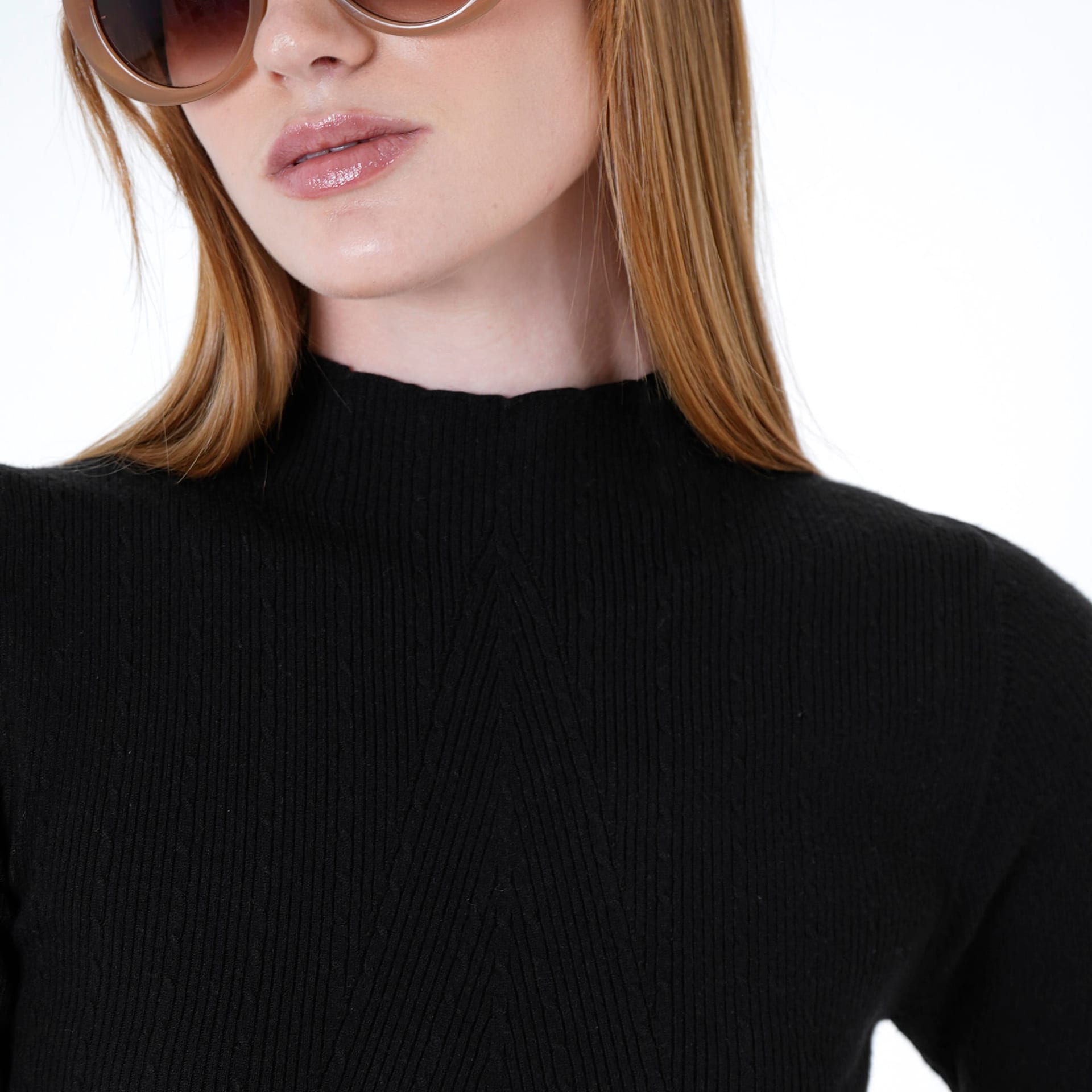 Sweater cuello alto manga al codo - imagen 4