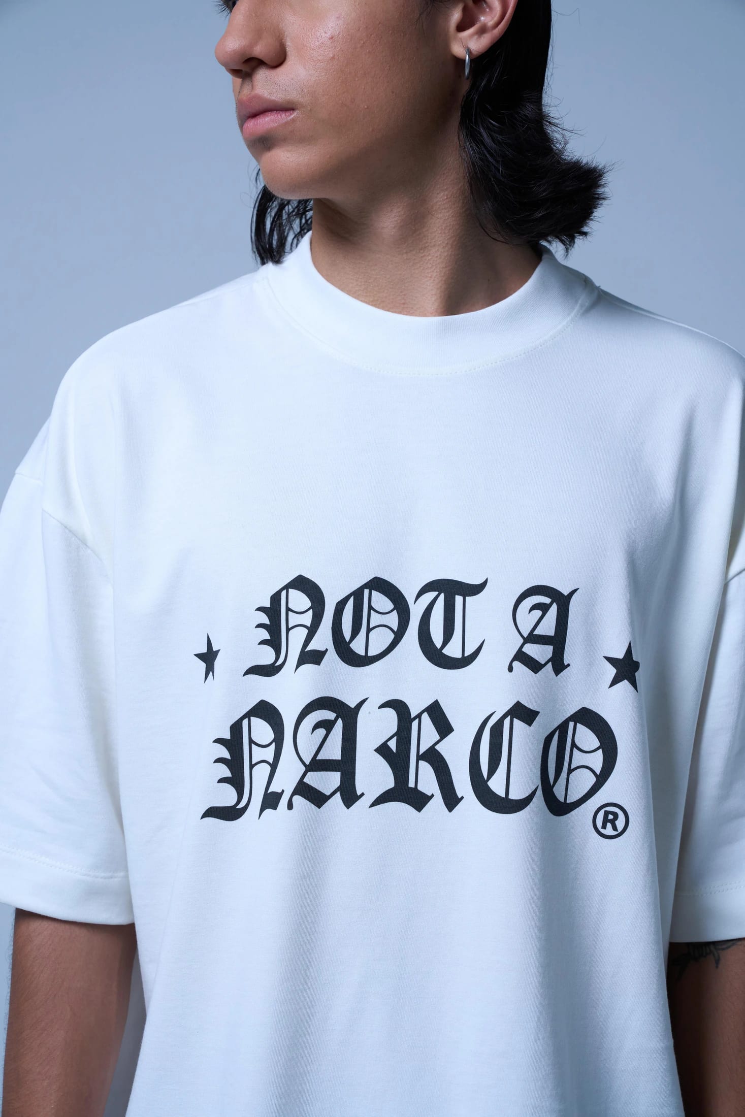 NOT A NARCO STAR CREME T-SHIRT - imagen 6