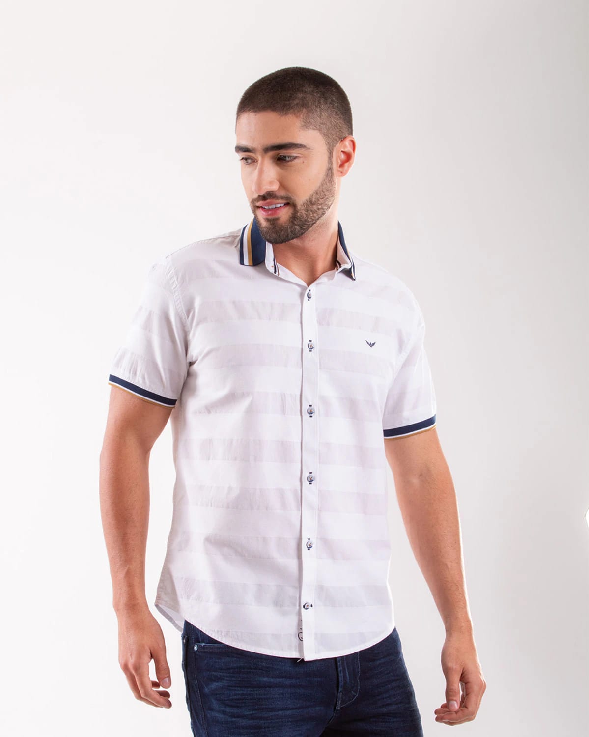 Camisa blanca manga corta para hombre - imagen 29