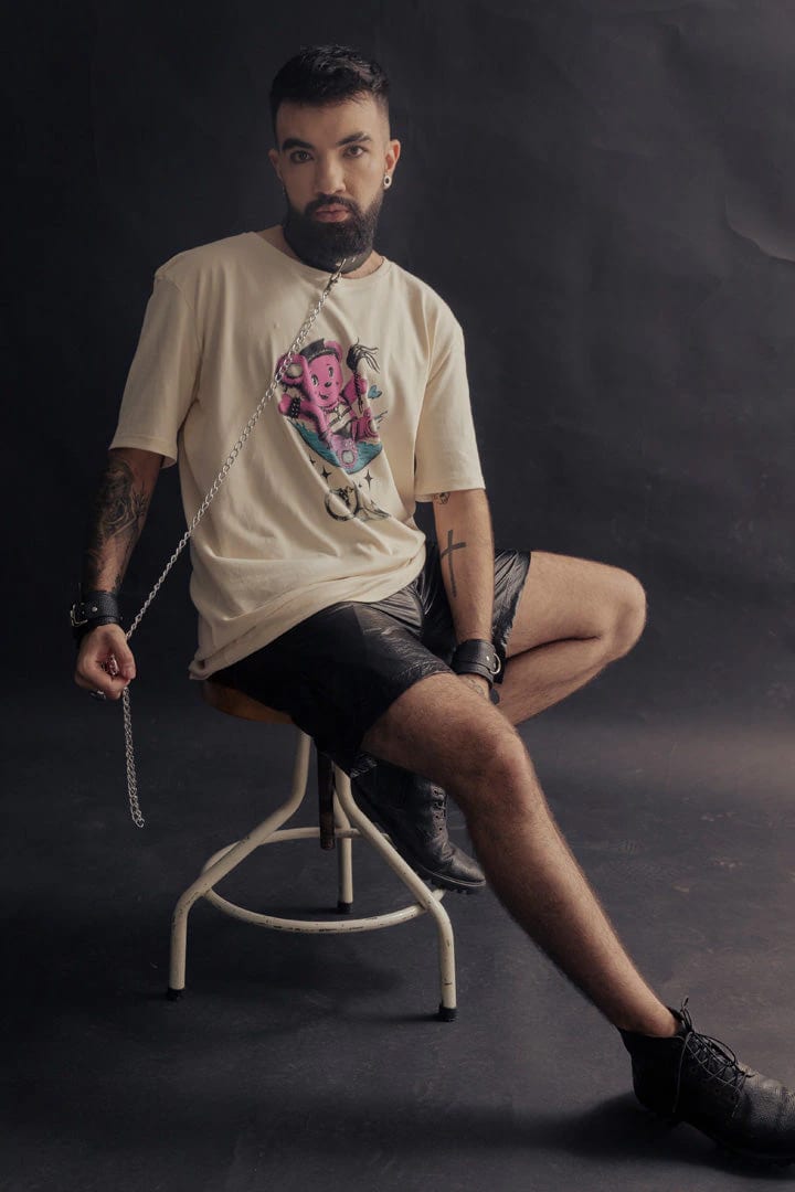 Camiseta beige oso en copa - imagen 4