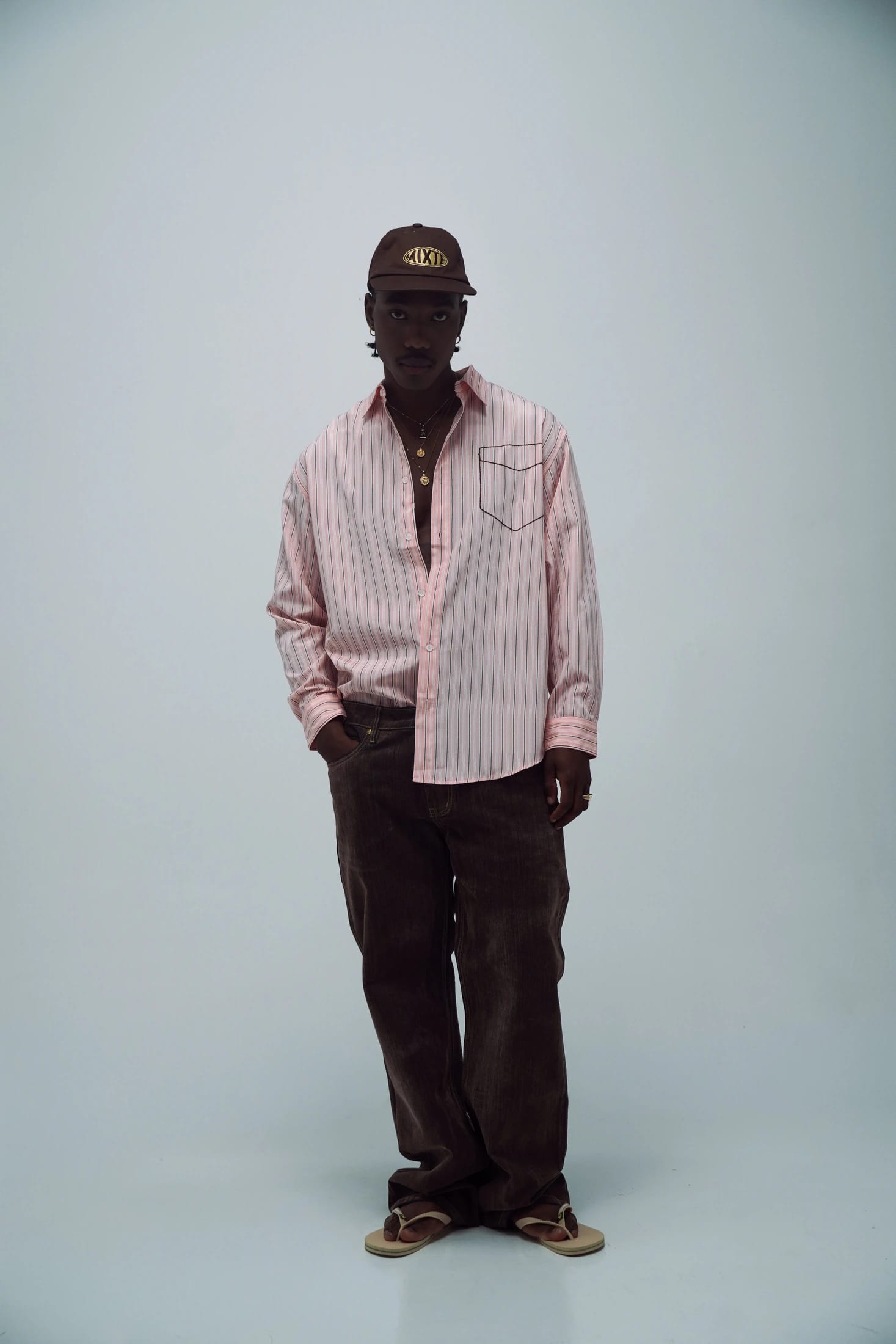 Camisa Bolsillo Bordado Rosa - imagen 3
