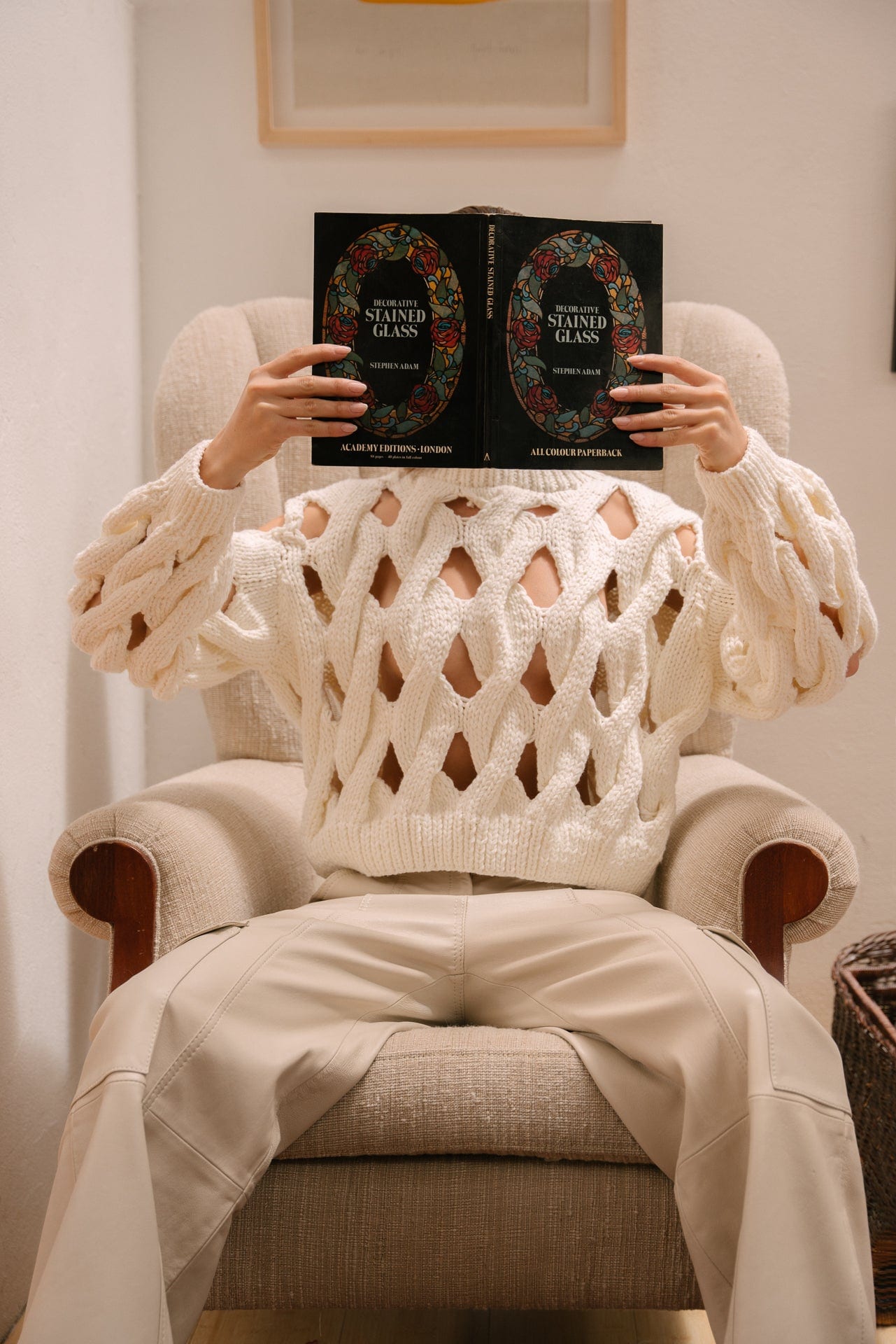 LARA SUPER HOLLOW KNIT SWEATER - imagen 4