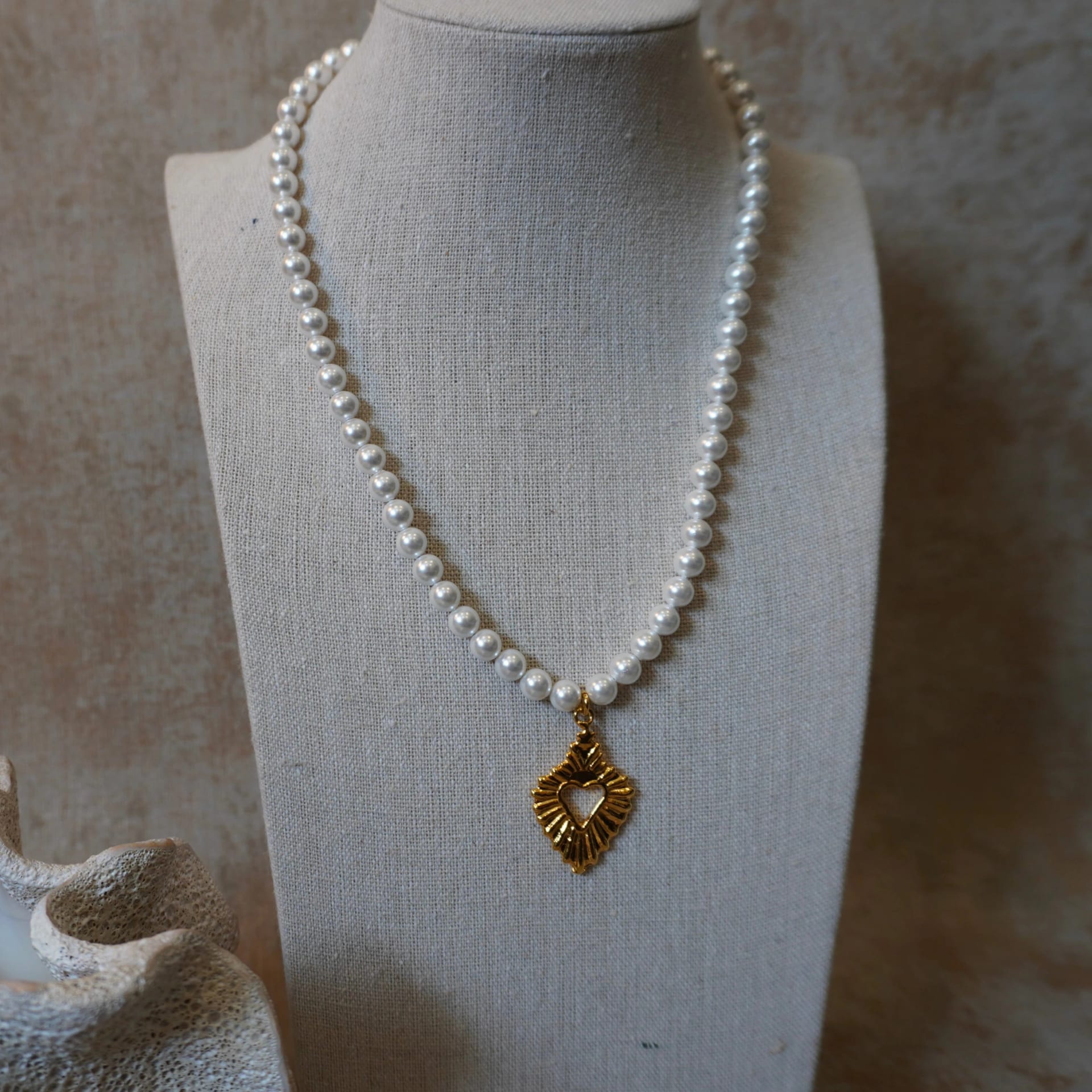 Amore Pearl Necklace - imagen 4