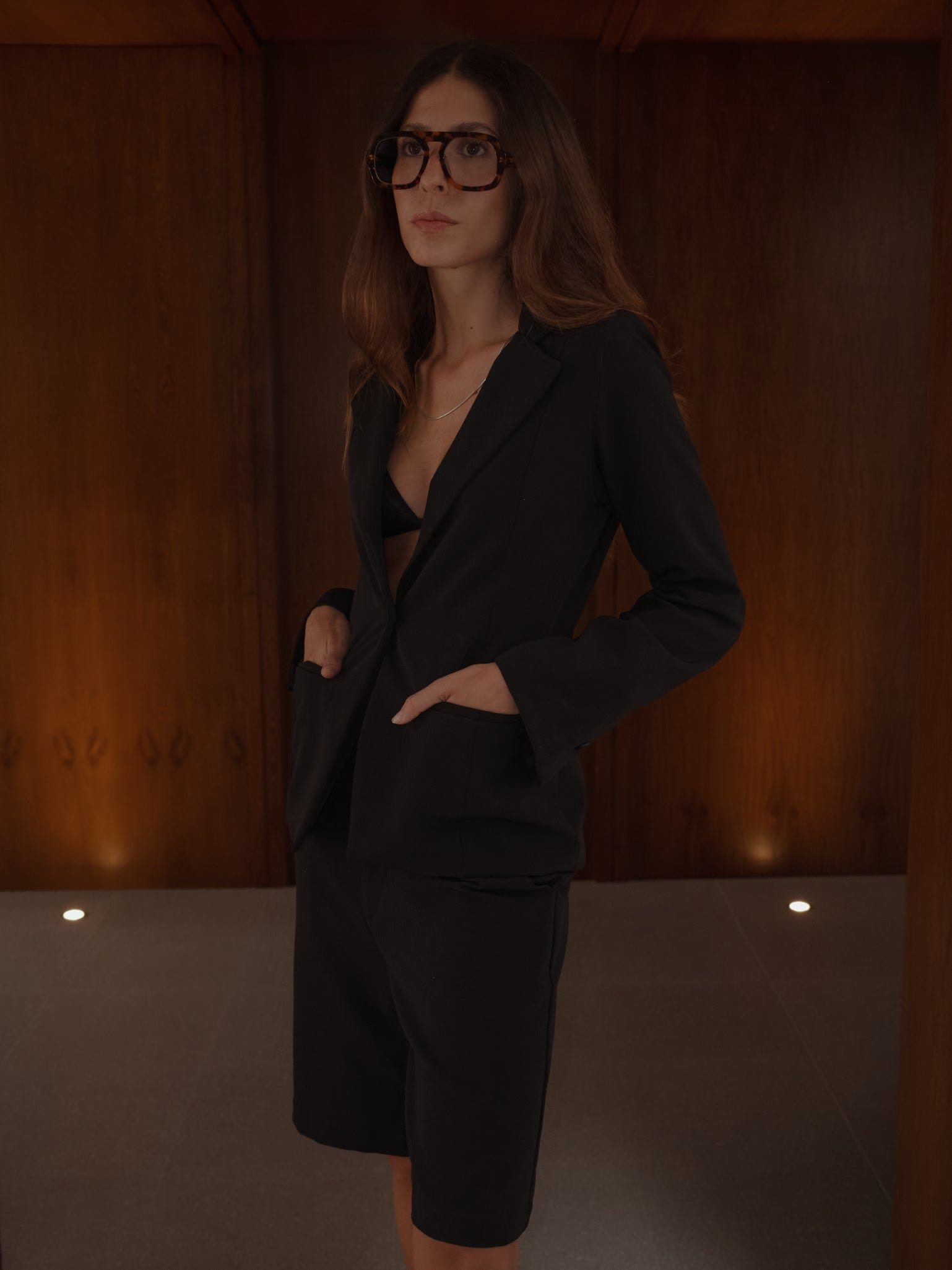WAIST CLASSIC BLAZER - BLACK - imagen 5