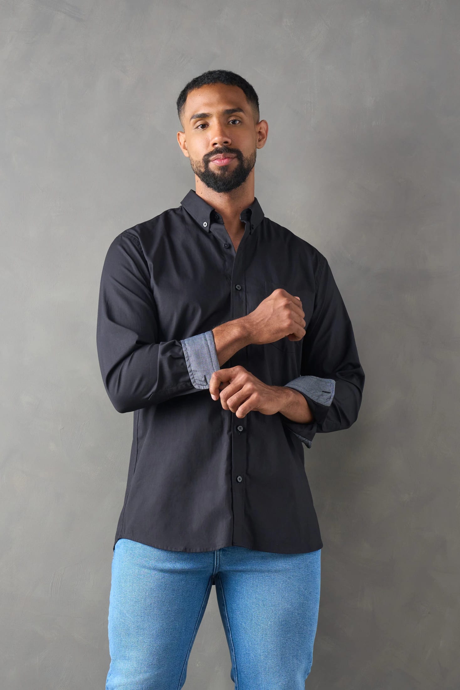 Camisa manga larga regular fit negro - imagen 1
