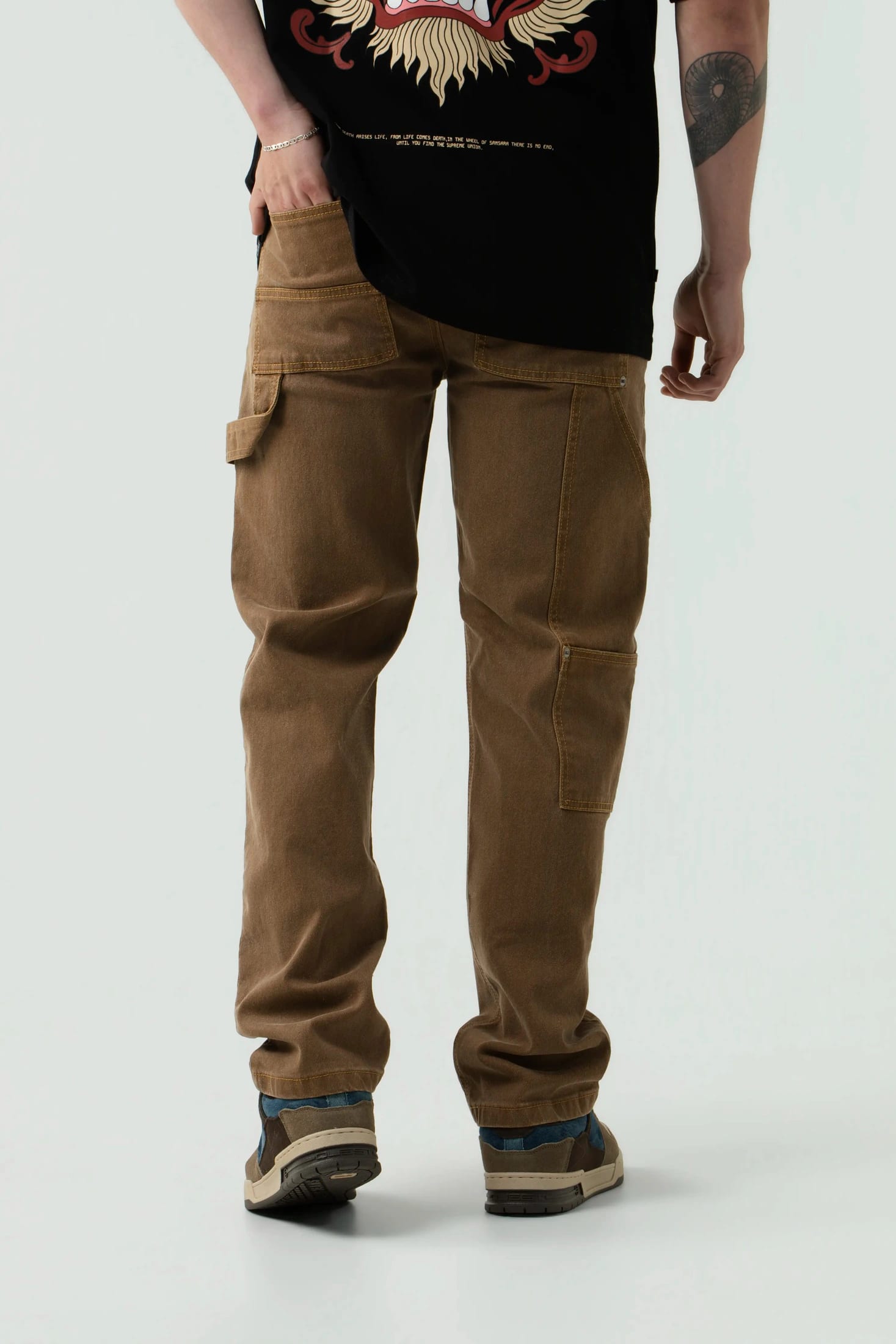 PANTALON CARGO COLOR CAFE - imagen 4