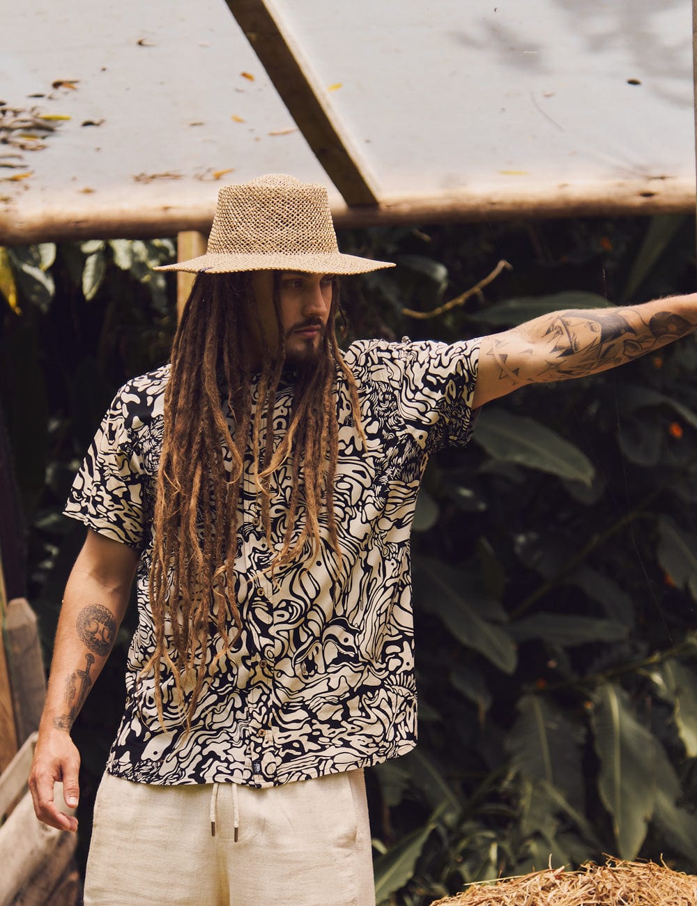 Camisa Regular Fit Pareidolia  negro + crudo Hombre - imagen 7
