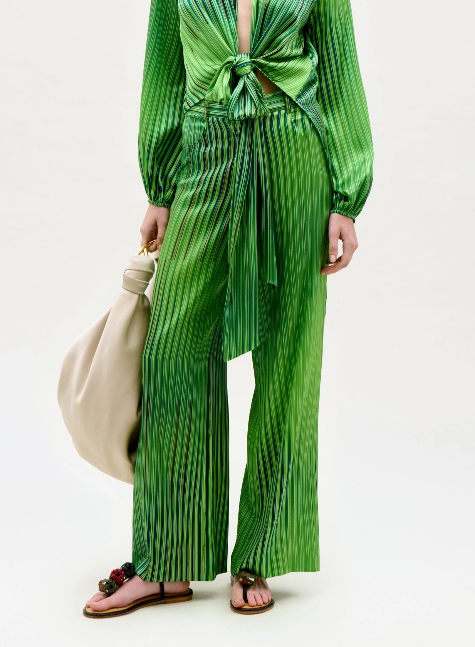 Emine Pant - imagen 2
