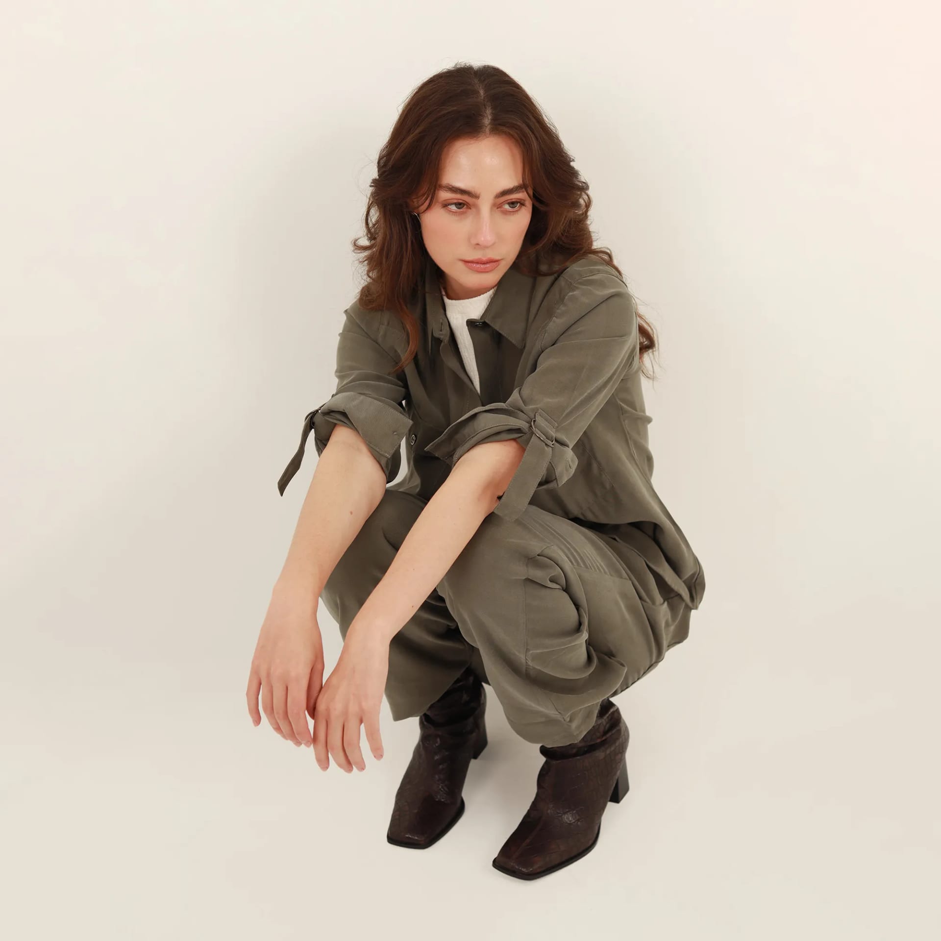 Pantalón bota recta con elastico en cintura y cordón - imagen 5