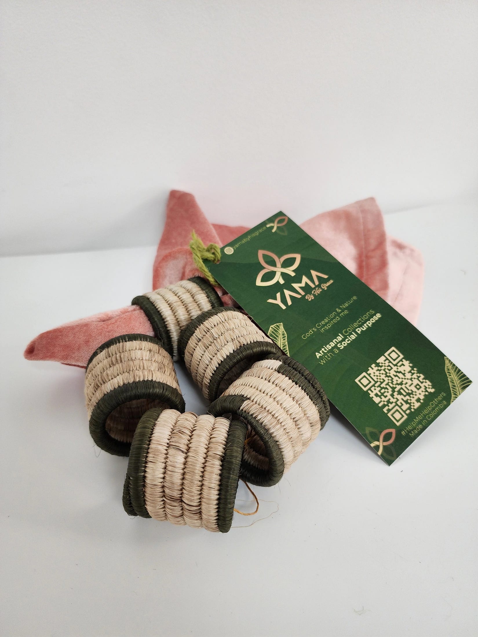 Artisanal Handcrafted Napkin Rings - imagen 1