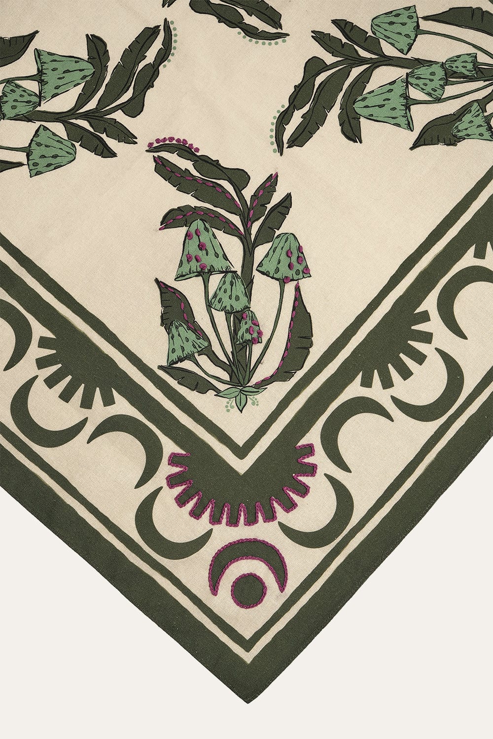Secret Life Of Funghi Cloth Napkins Set of 4 - imagen 2