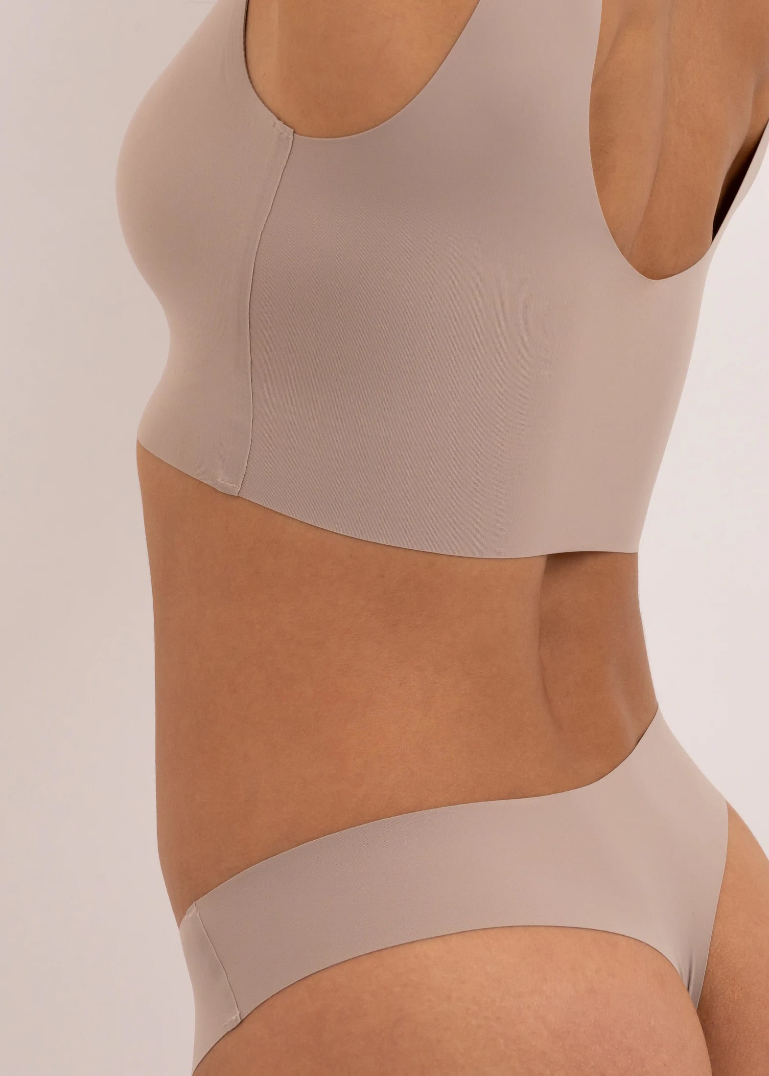 Top Skin Invisible - imagen 15