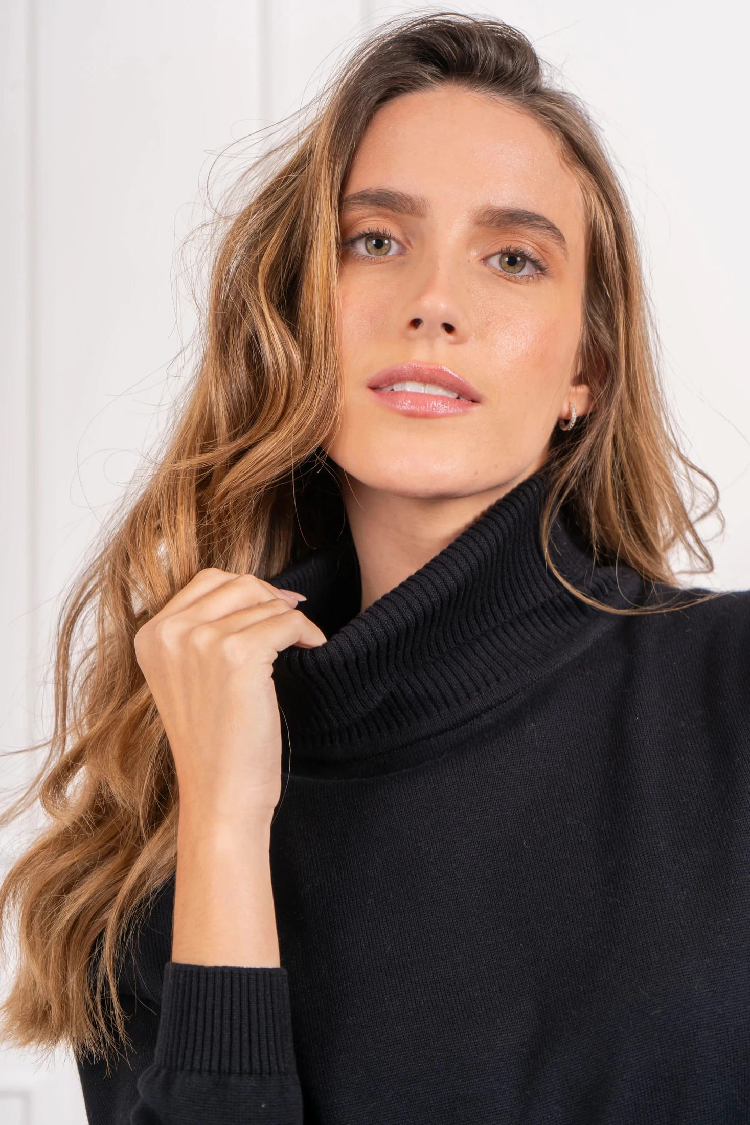 Suéter Cuello tortuga Mujer Negro - imagen 1