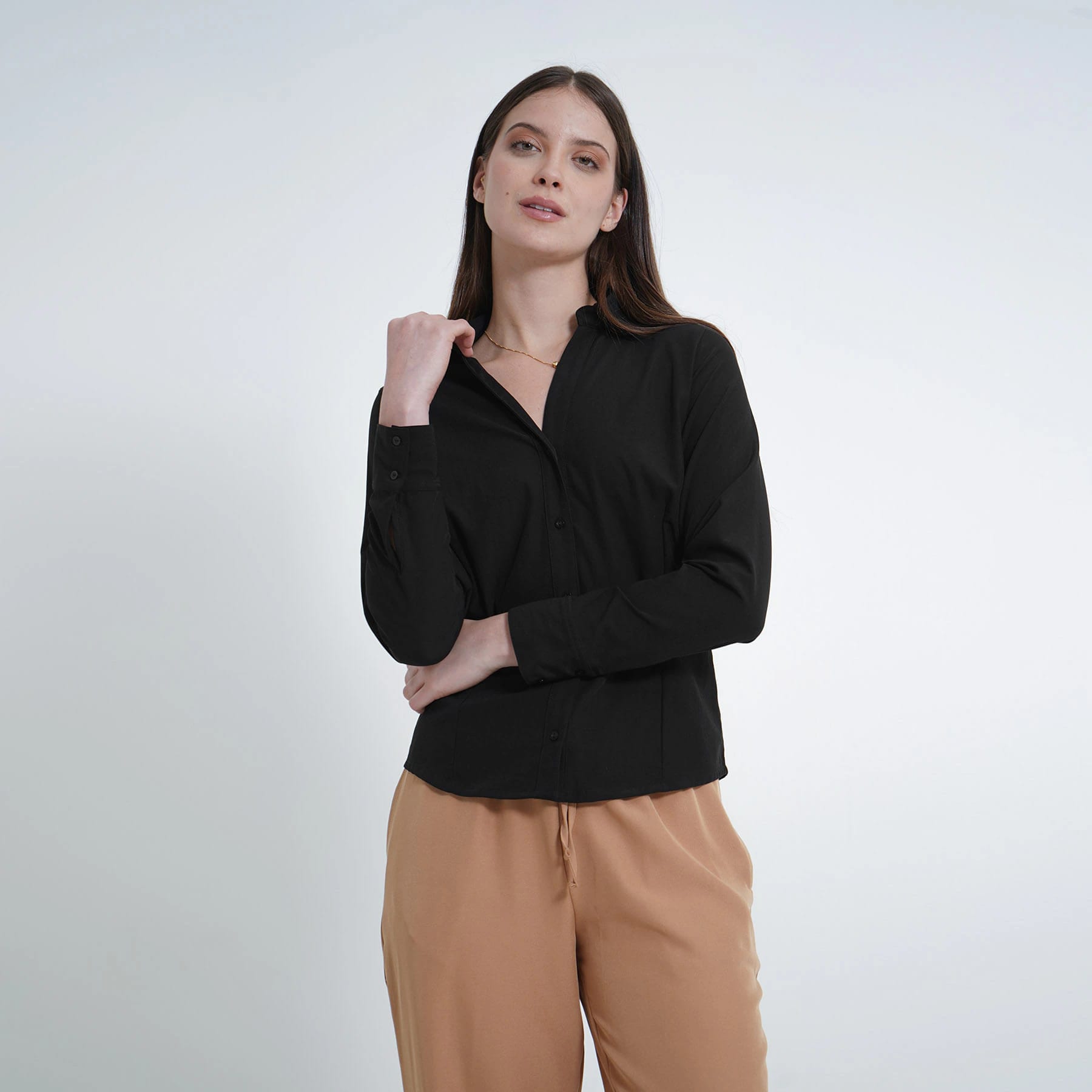 Blusa cuello camisero manga larga con pinzas de entalle - imagen 7