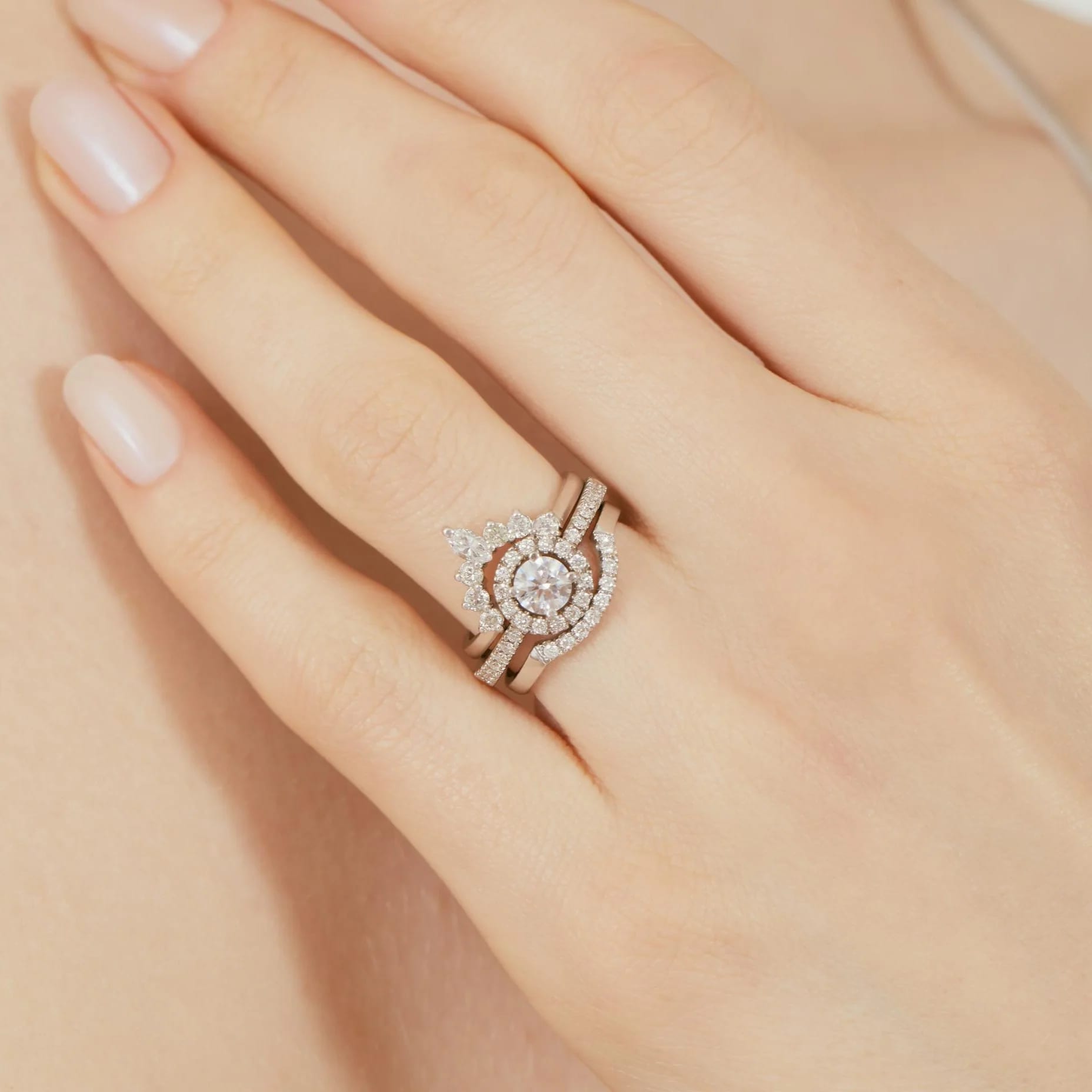 Anillo Halo engagement ring - imagen 4