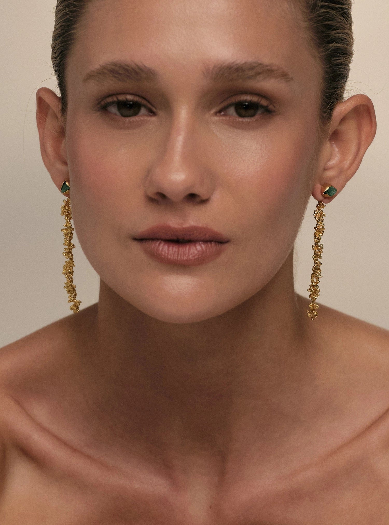 Aura Front-Back Long Earrings - imagen 3
