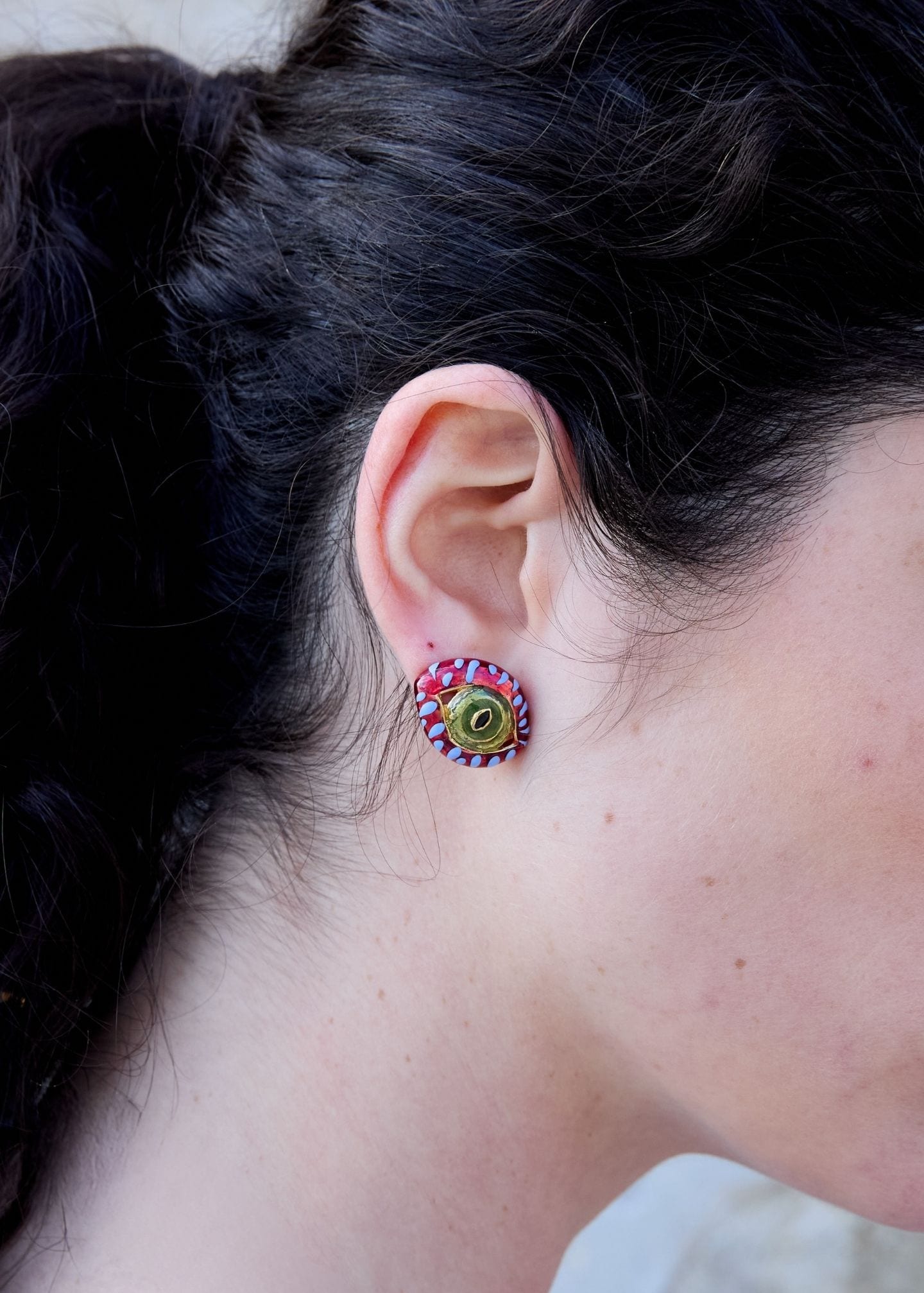 Aretes Cat Eye Mini Burgundy - imagen 3