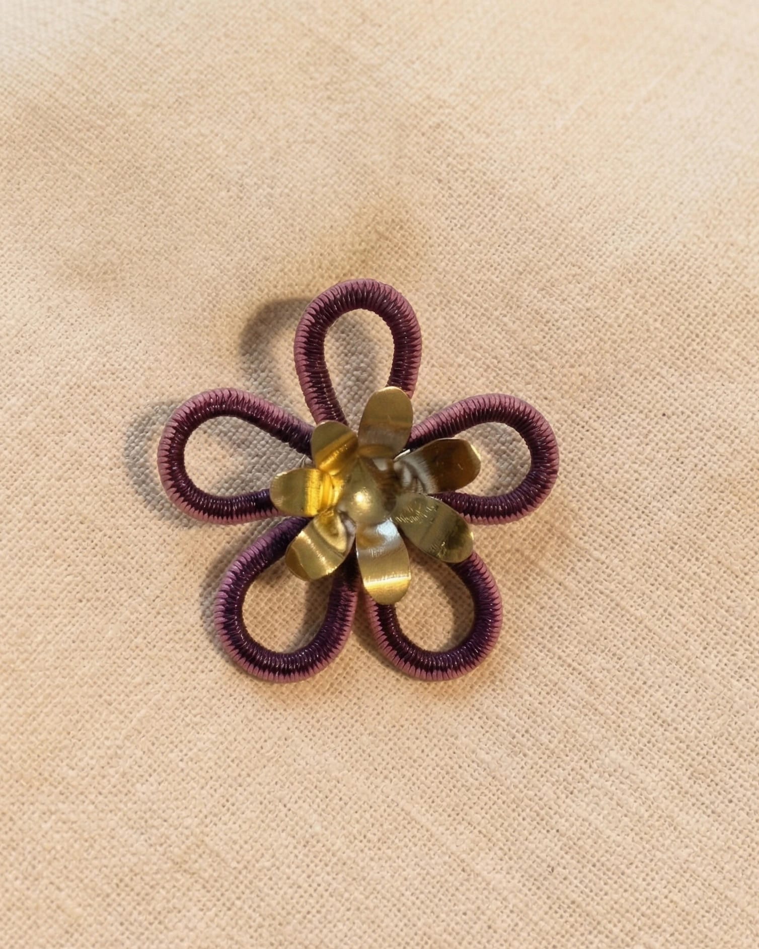 Azalea Brooch - imagen 3