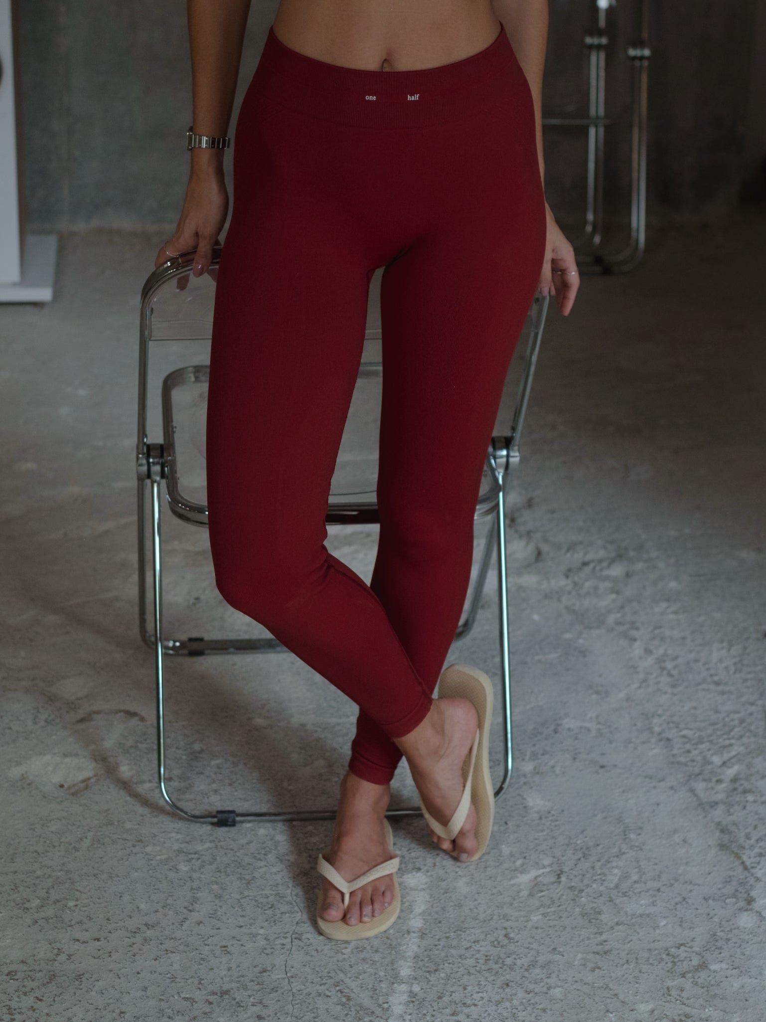 WIRED LINES SEAMLESS LEGGINGS - RED UNDERTONE - imagen 4