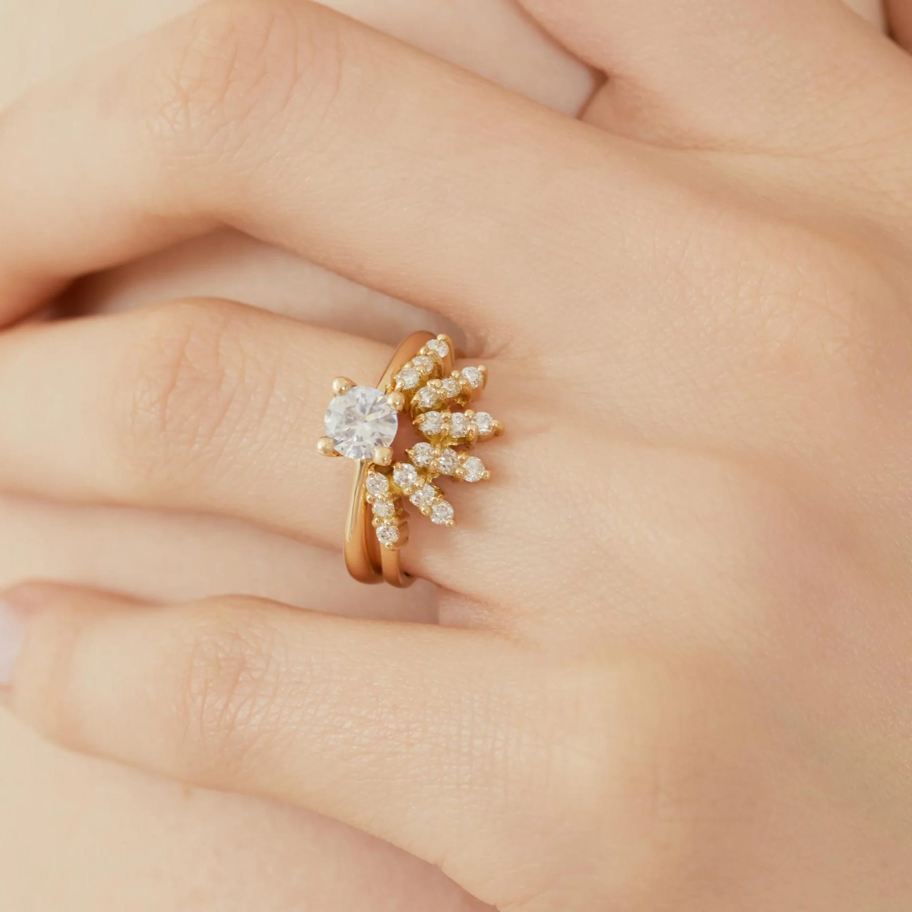 Anillo Cuatro uñas engagement ring - imagen 7