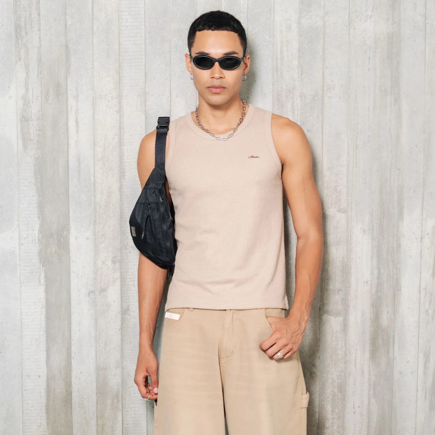 Textured Sleeveless T-Shirt - Sand - imagen 10
