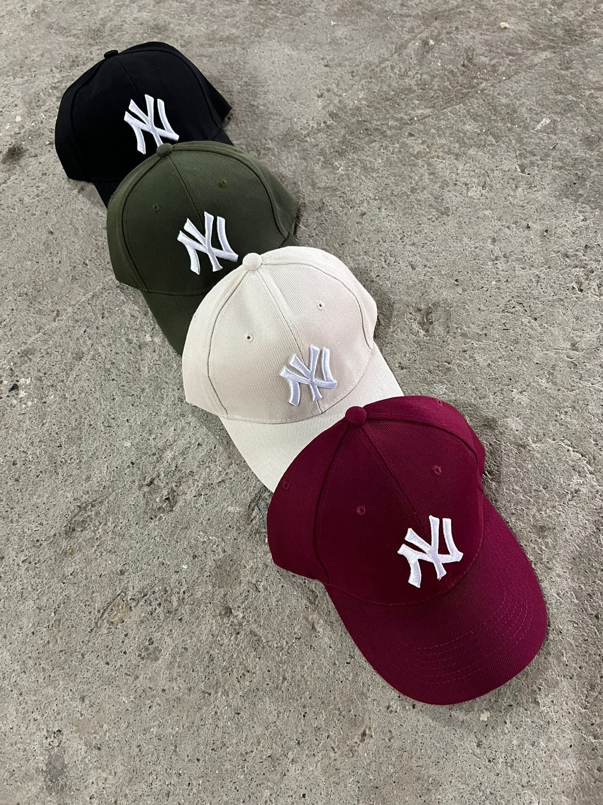 GORRAS - imagen 1