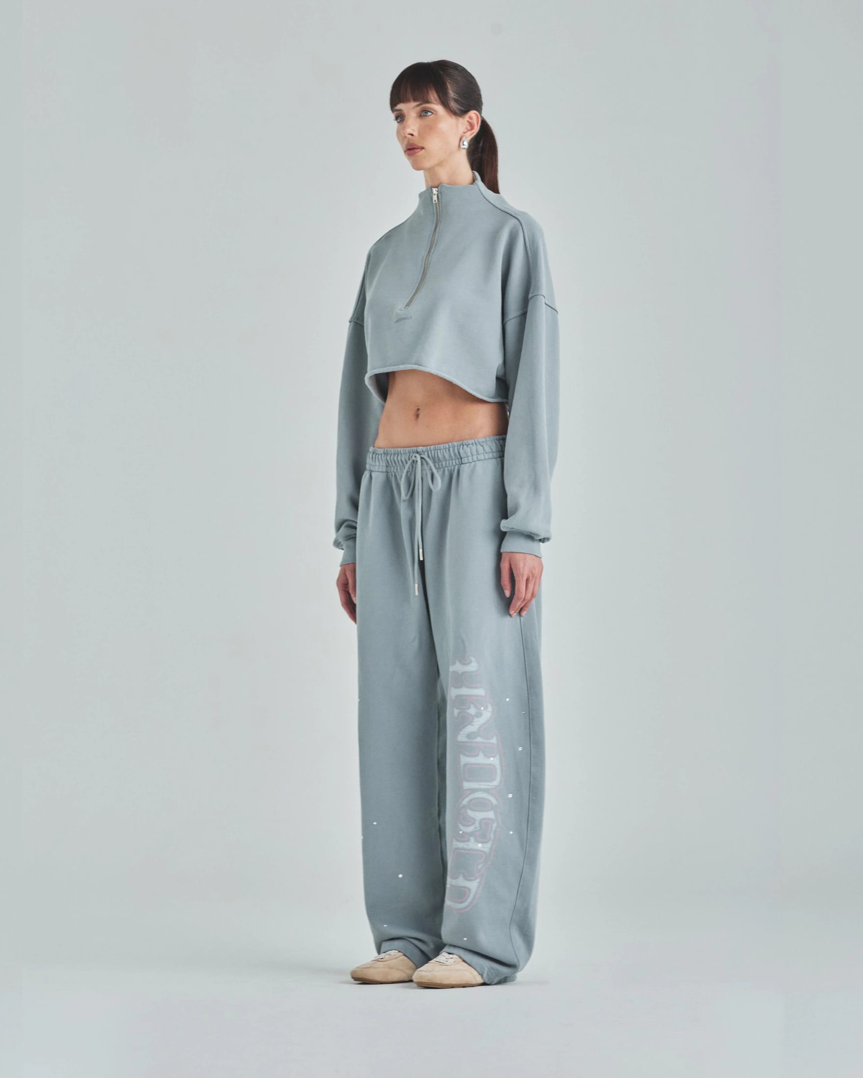 W Act 1 UNDGLD Crewneck Light Gray - imagen 5