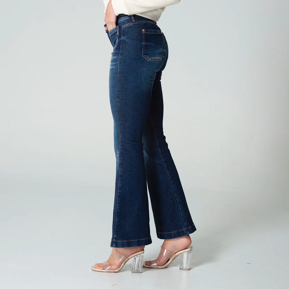 Jean Flare Emilee - imagen 4