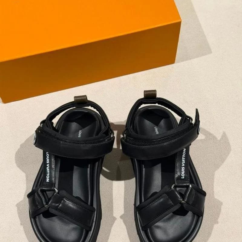 SANDALIA LOUIS VUITTON NEGRA PLATAFORMA - imagen 1