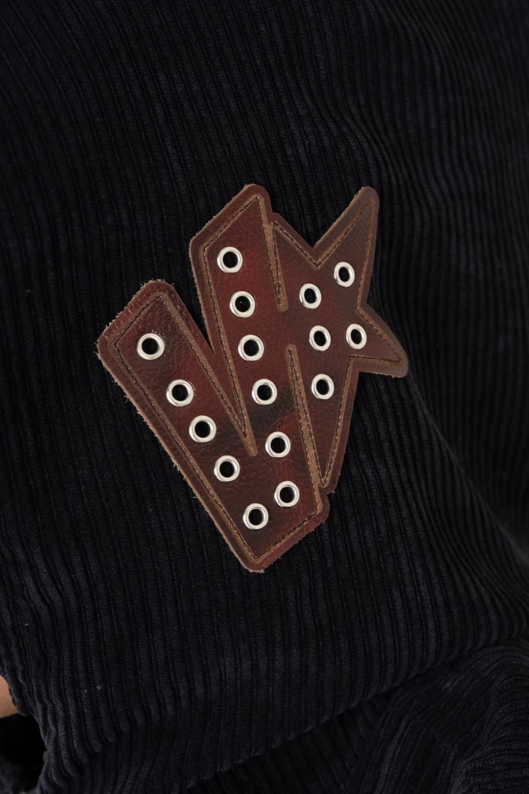 VENENO BUZO DARK GRAIN - imagen 13