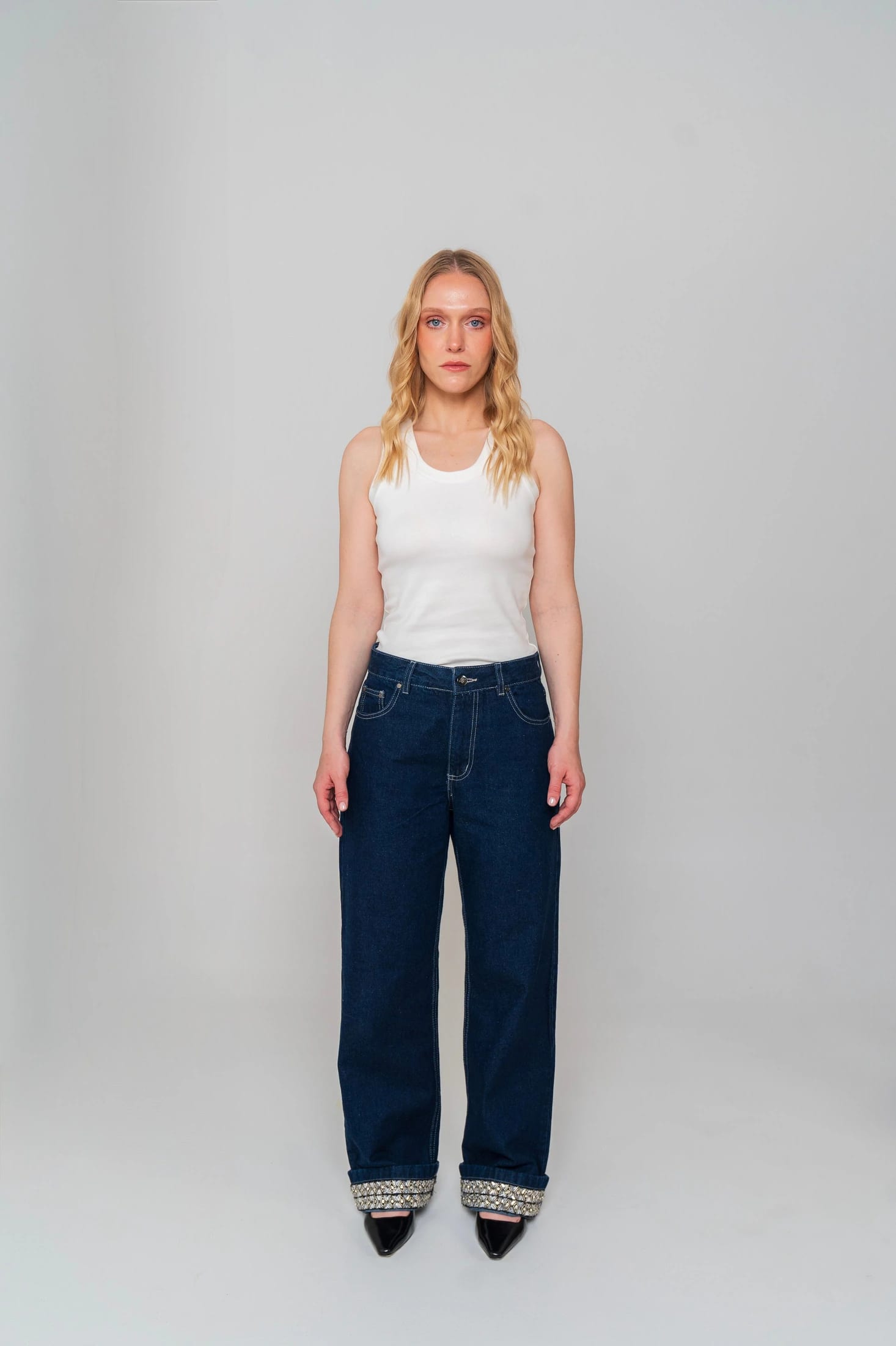 Crystal Embroidered Jeans - imagen 3