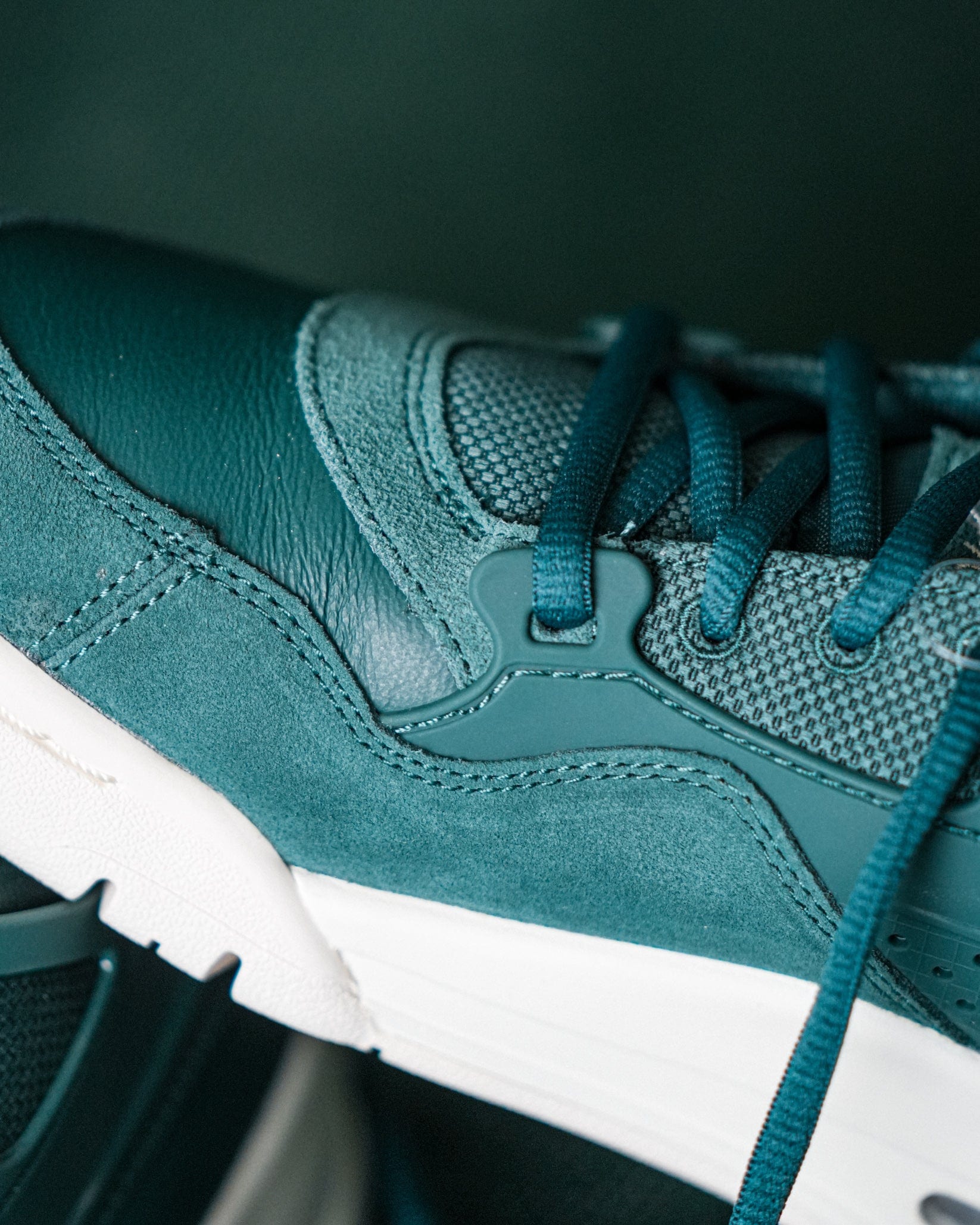 TENIS MUJER AIR JORDAN 4 VERDE OSCURO - imagen 7