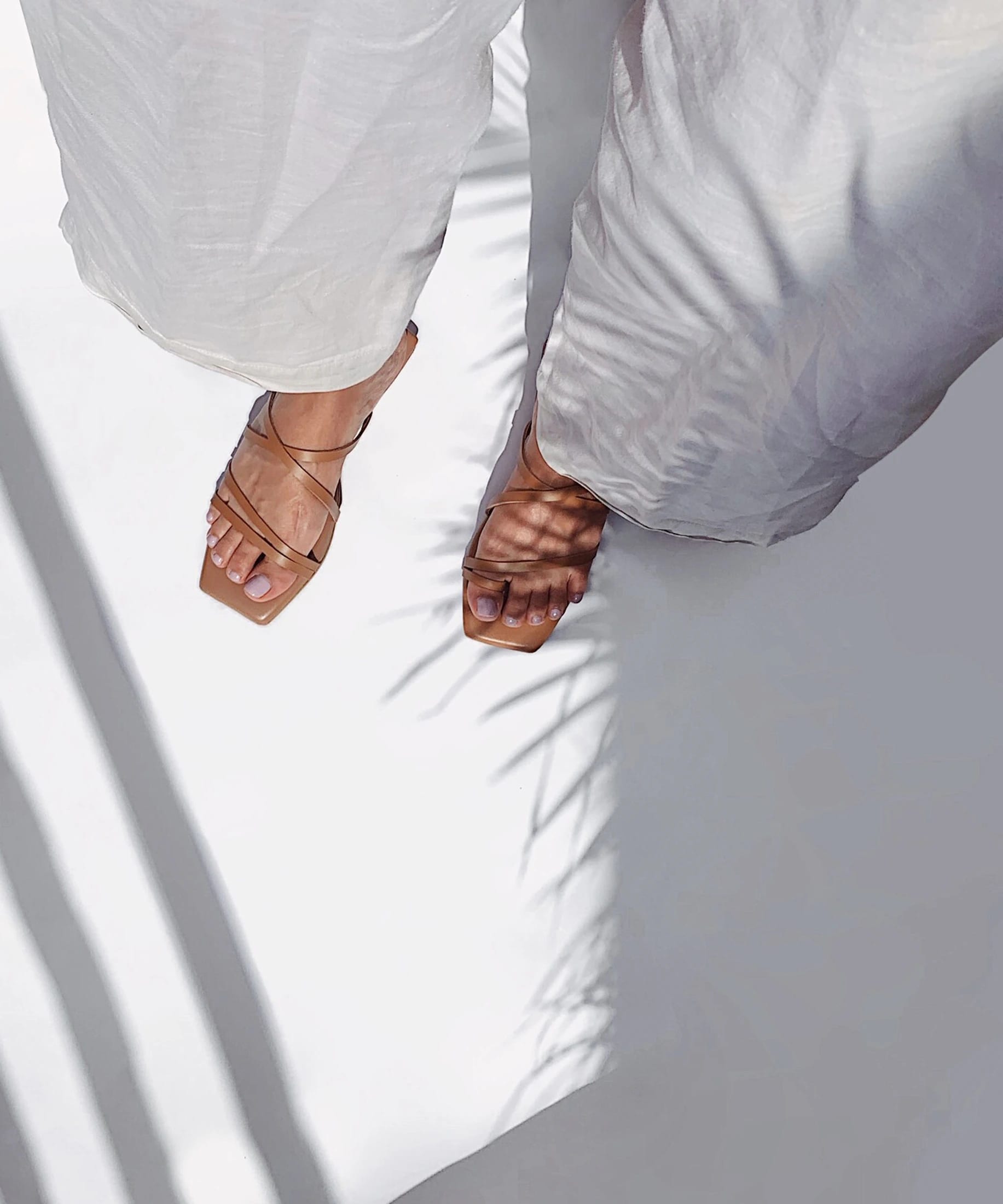 Isla sandals - Café (Mocha Mousse) - imagen 5