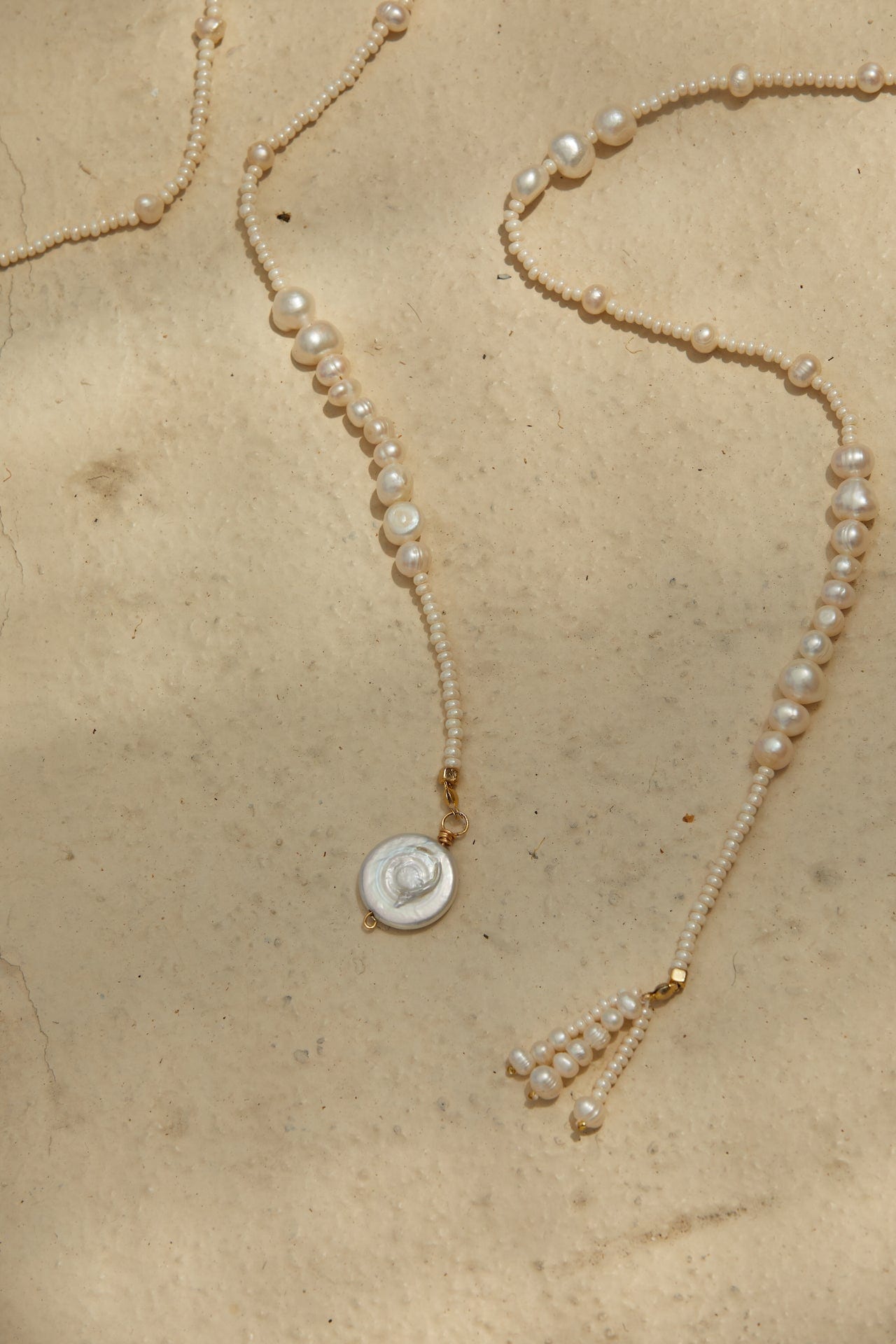 Petra Bow Lace Necklace - imagen 3